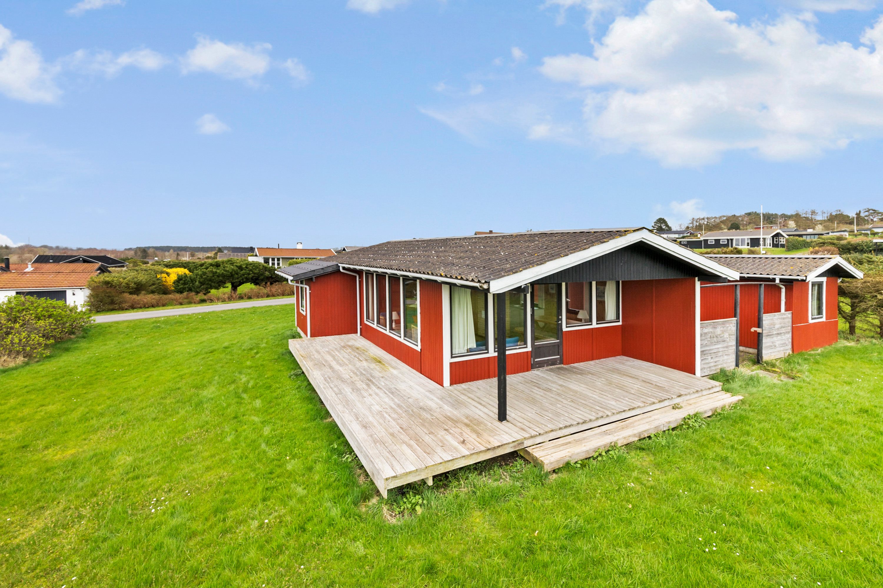 Fremhævet  billede i fuldskærmstilstand. Billede af Lerbakken 16, Skødshoved Strand, 8420 Knebel