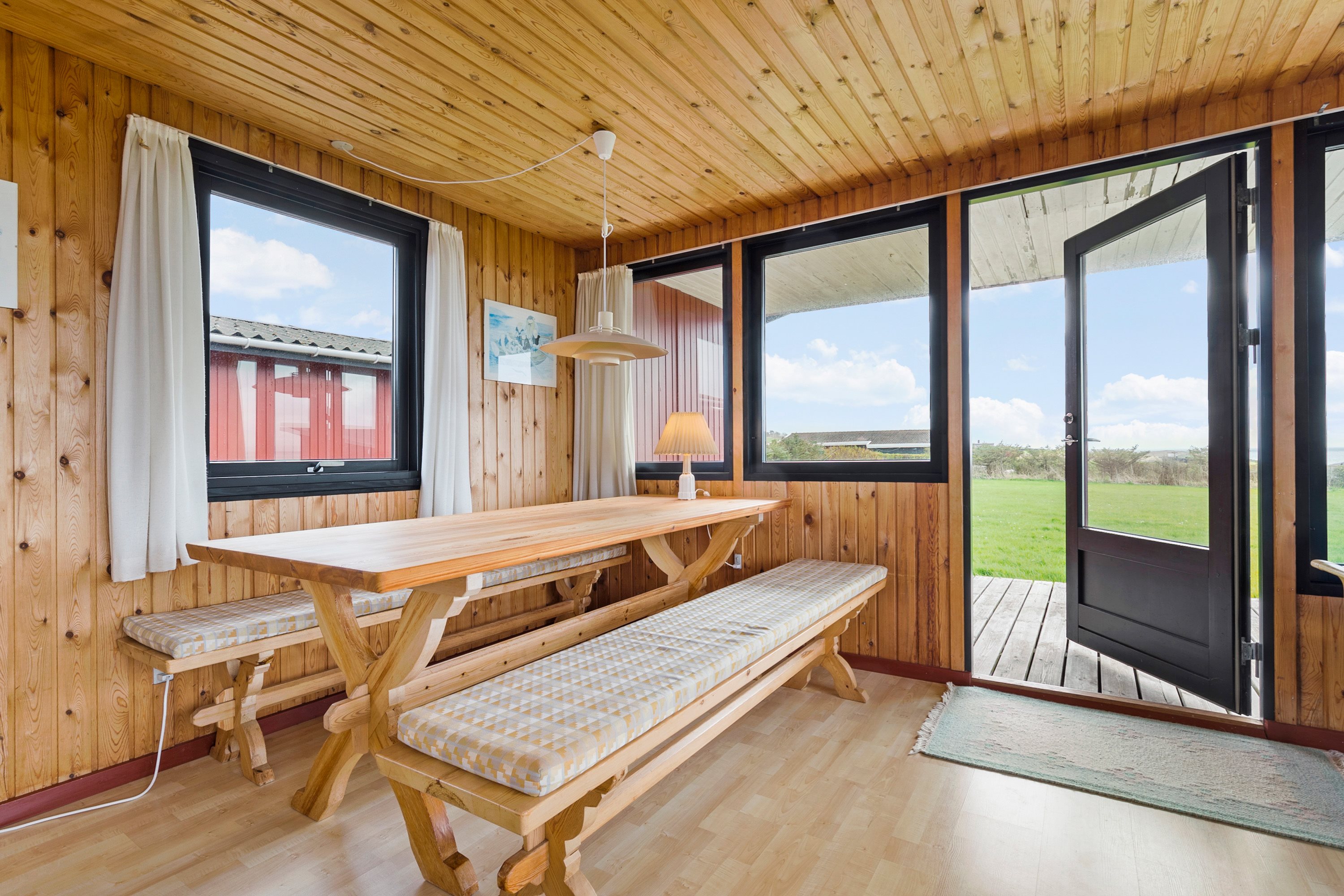 Fremhævet  billede i fuldskærmstilstand. Billede af Lerbakken 16, Skødshoved Strand, 8420 Knebel