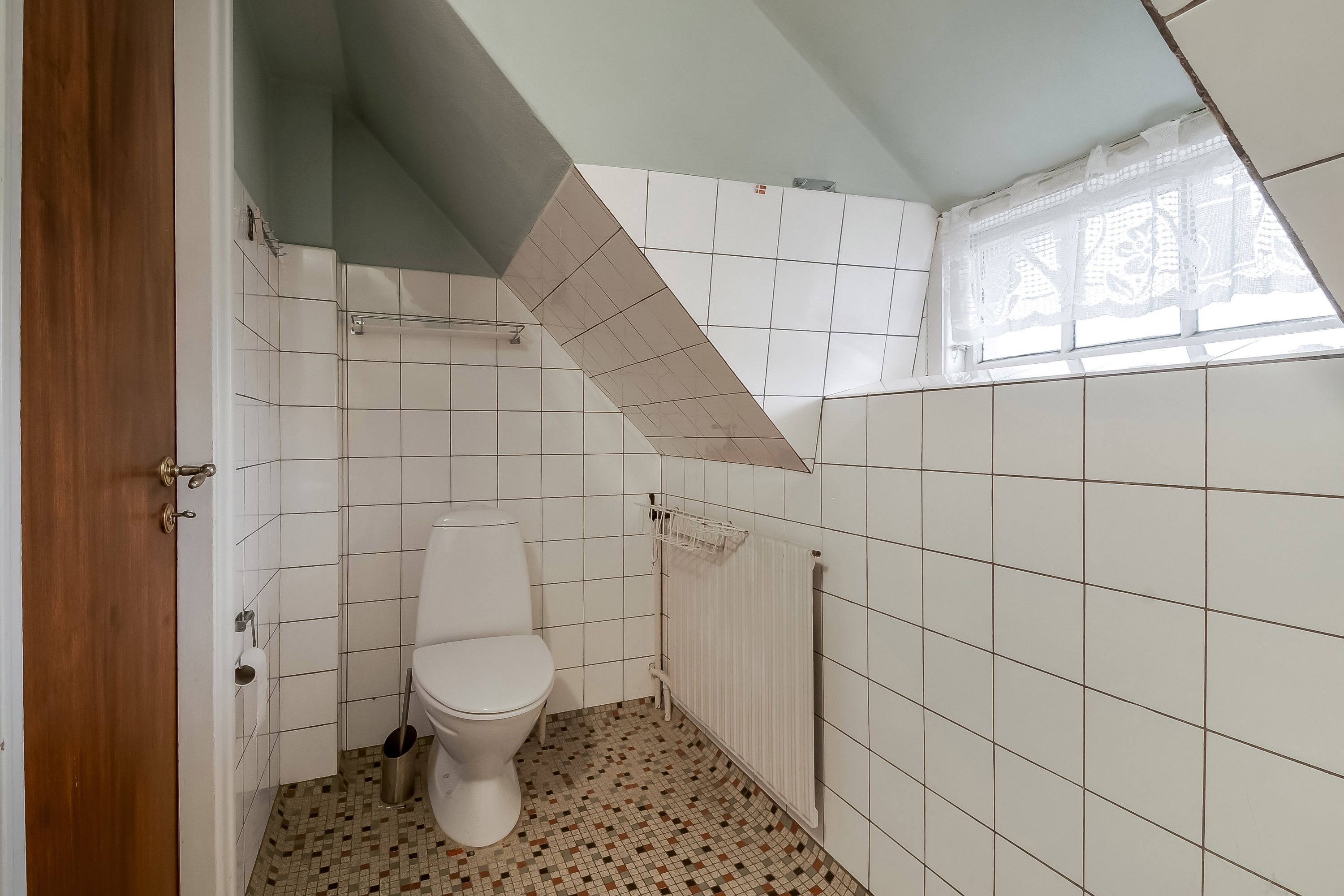 Fremhævet toilet billede i fuldskærmstilstand. Billede af Sønder Land 31, Sønderho, 6720 Fanø