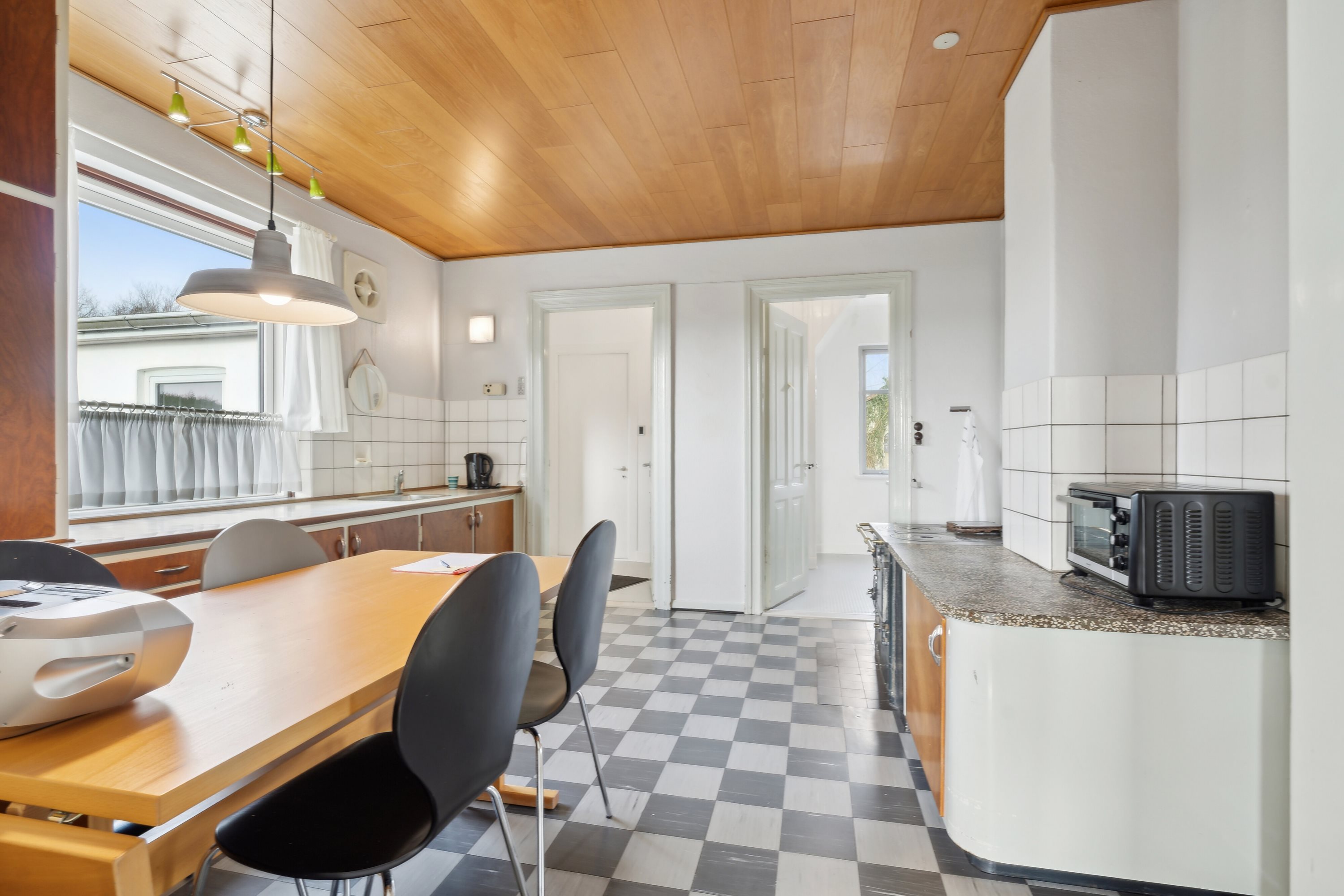 Fremhævet køkken billede i fuldskærmstilstand. Billede af Ahornvej 6, Salten, 8653 Them