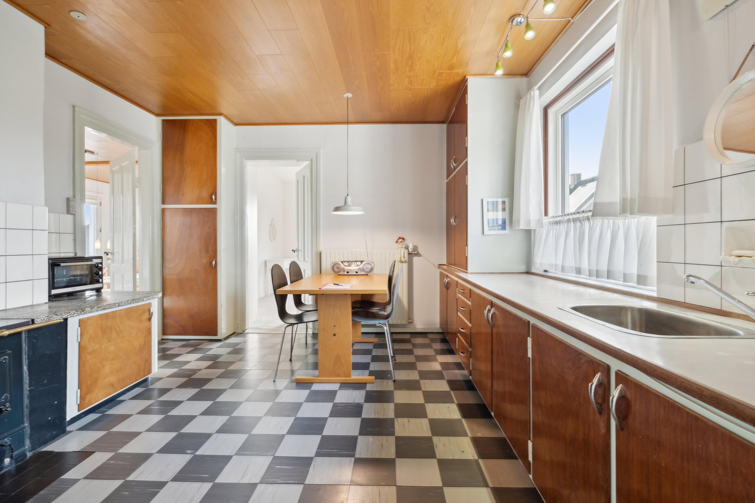 Fremhævet køkken billede i fuldskærmstilstand. Billede af Ahornvej 6, Salten, 8653 Them