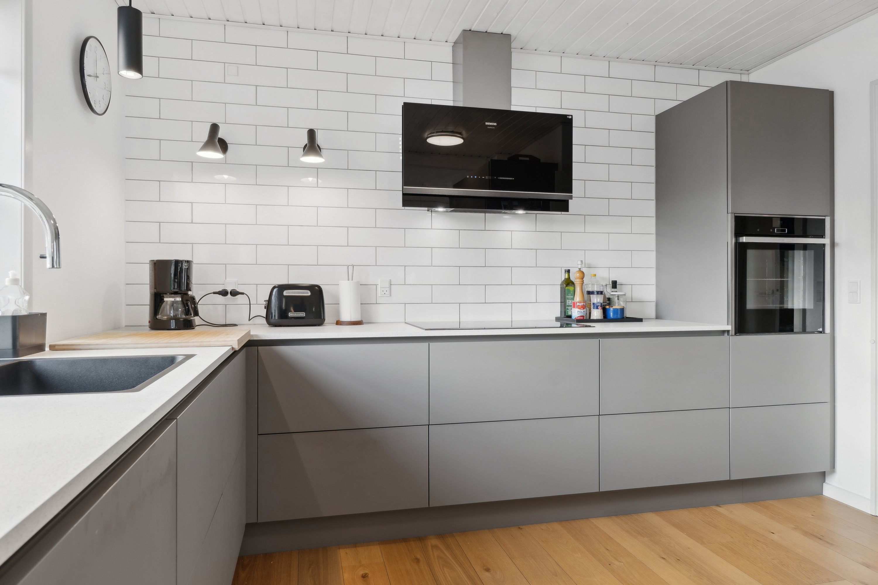 Miniaturebillede 2: køkken. Billede af Møllevænget 21, 9870 Sindal