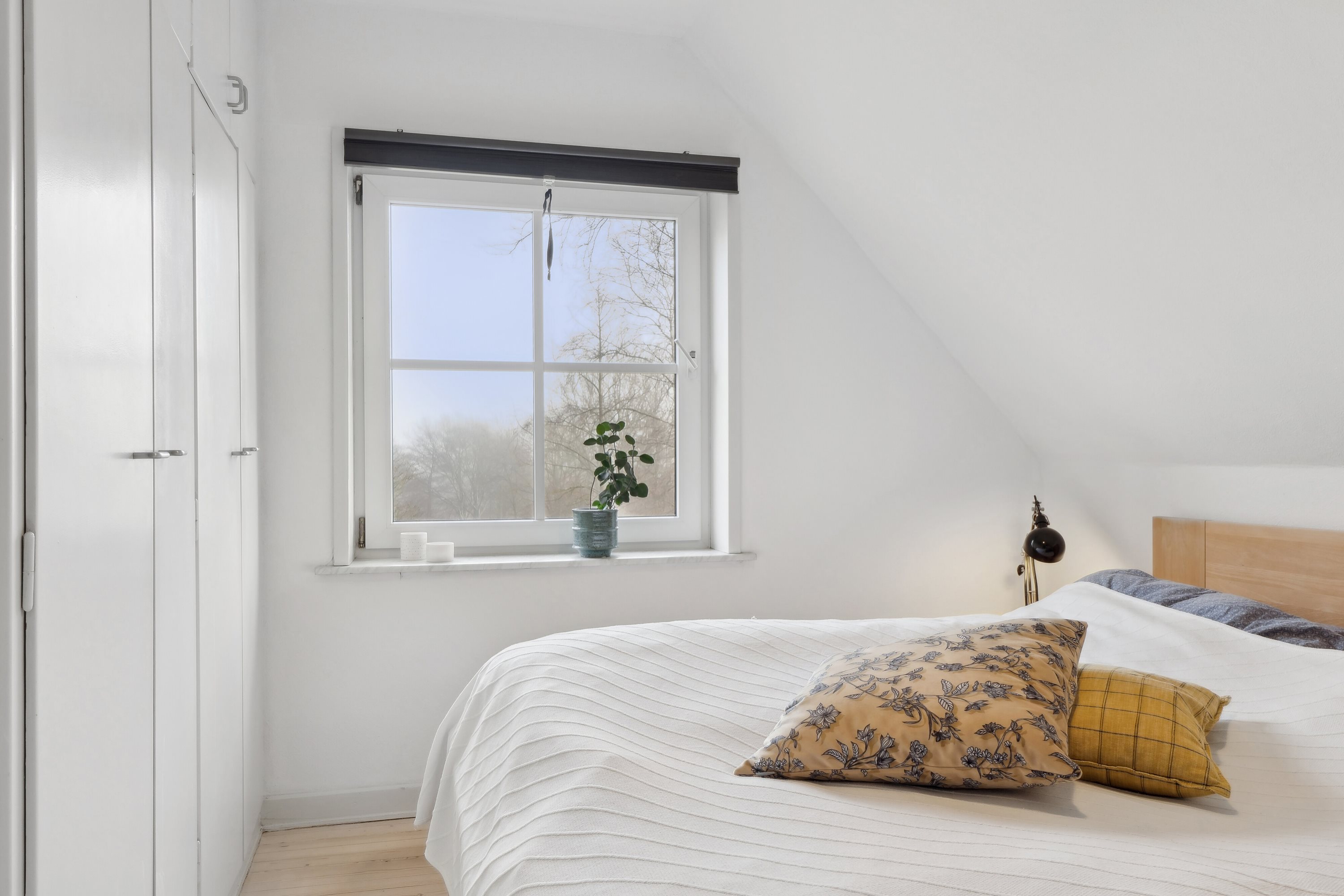 Fremhævet soveværelse billede i fuldskærmstilstand. Billede af Møllevænget 21, 9870 Sindal