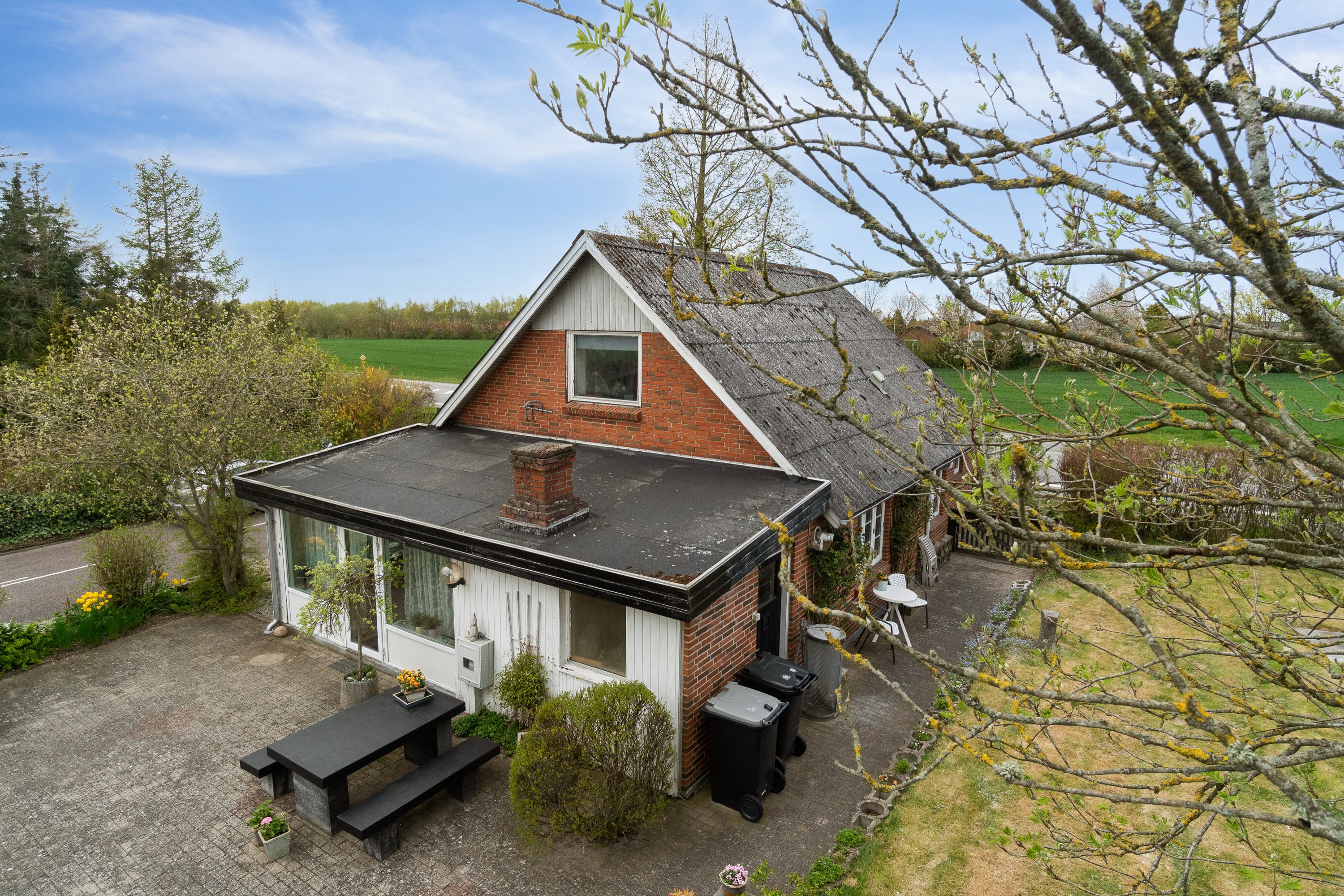 Fremhævet set fra haven billede i fuldskærmstilstand. Billede af Bjerregravvej 93, Øster Bjerregrav, 8920 Randers NV