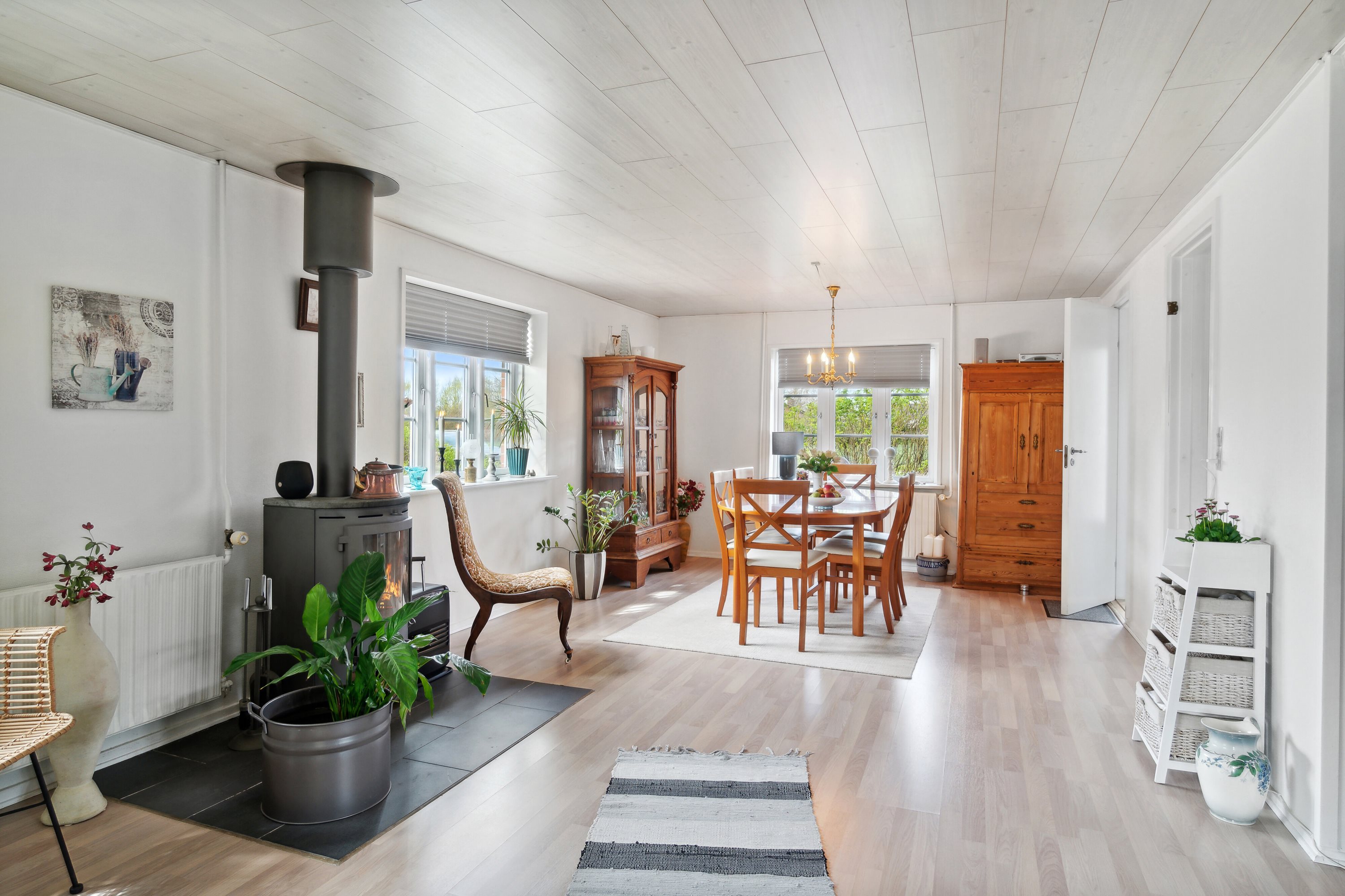 Fremhævet spisestue billede i fuldskærmstilstand. Billede af Bjerregravvej 93, Øster Bjerregrav, 8920 Randers NV