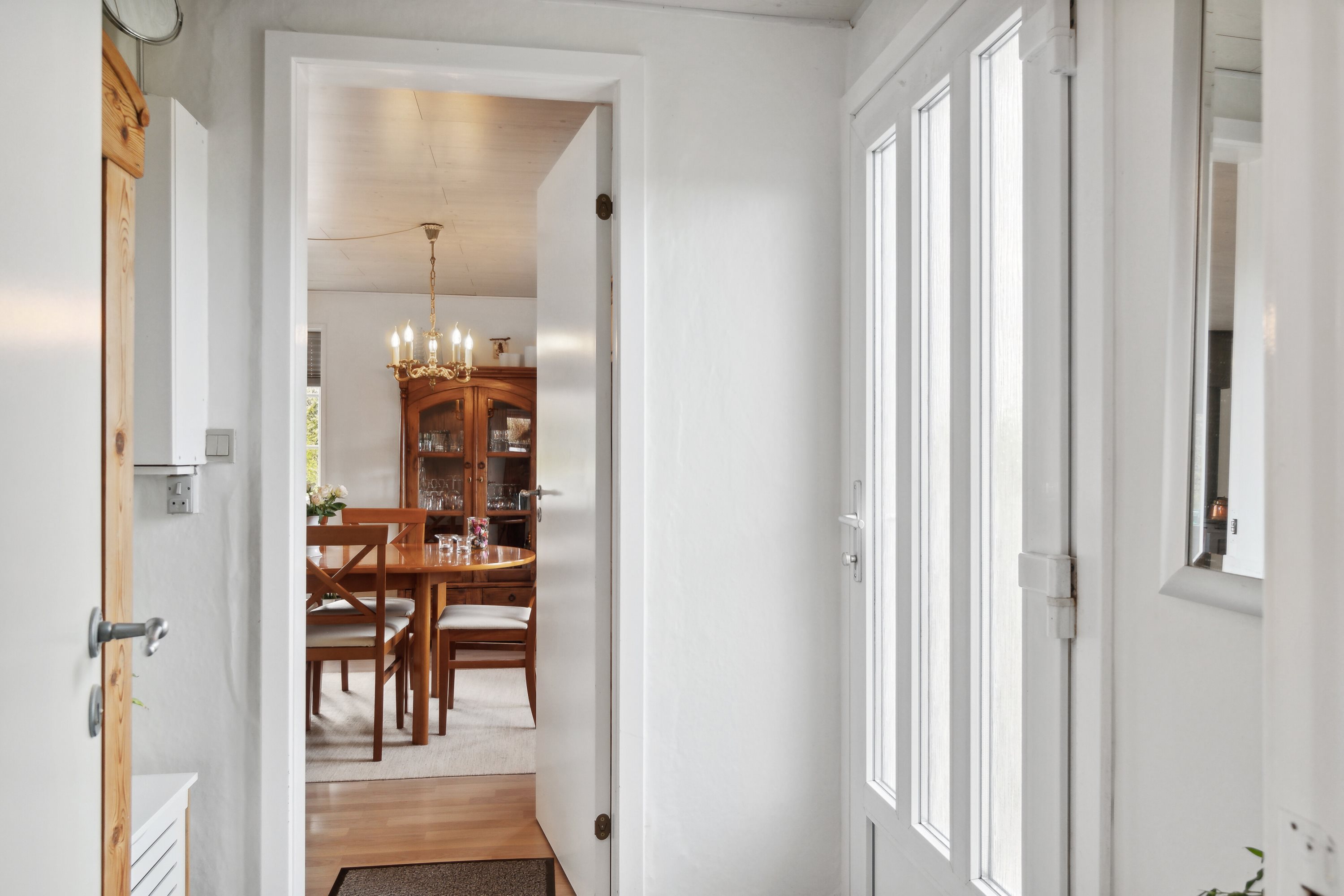 Fremhævet gang billede i fuldskærmstilstand. Billede af Bjerregravvej 93, Øster Bjerregrav, 8920 Randers NV