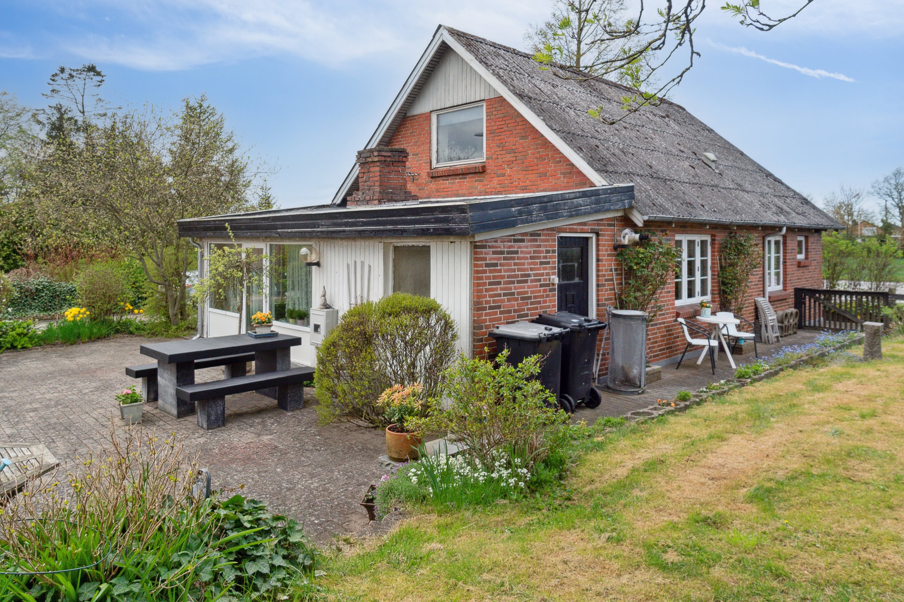 Miniaturebillede 1: set fra haven. Billede af Bjerregravvej 93, Øster Bjerregrav, 8920 Randers NV