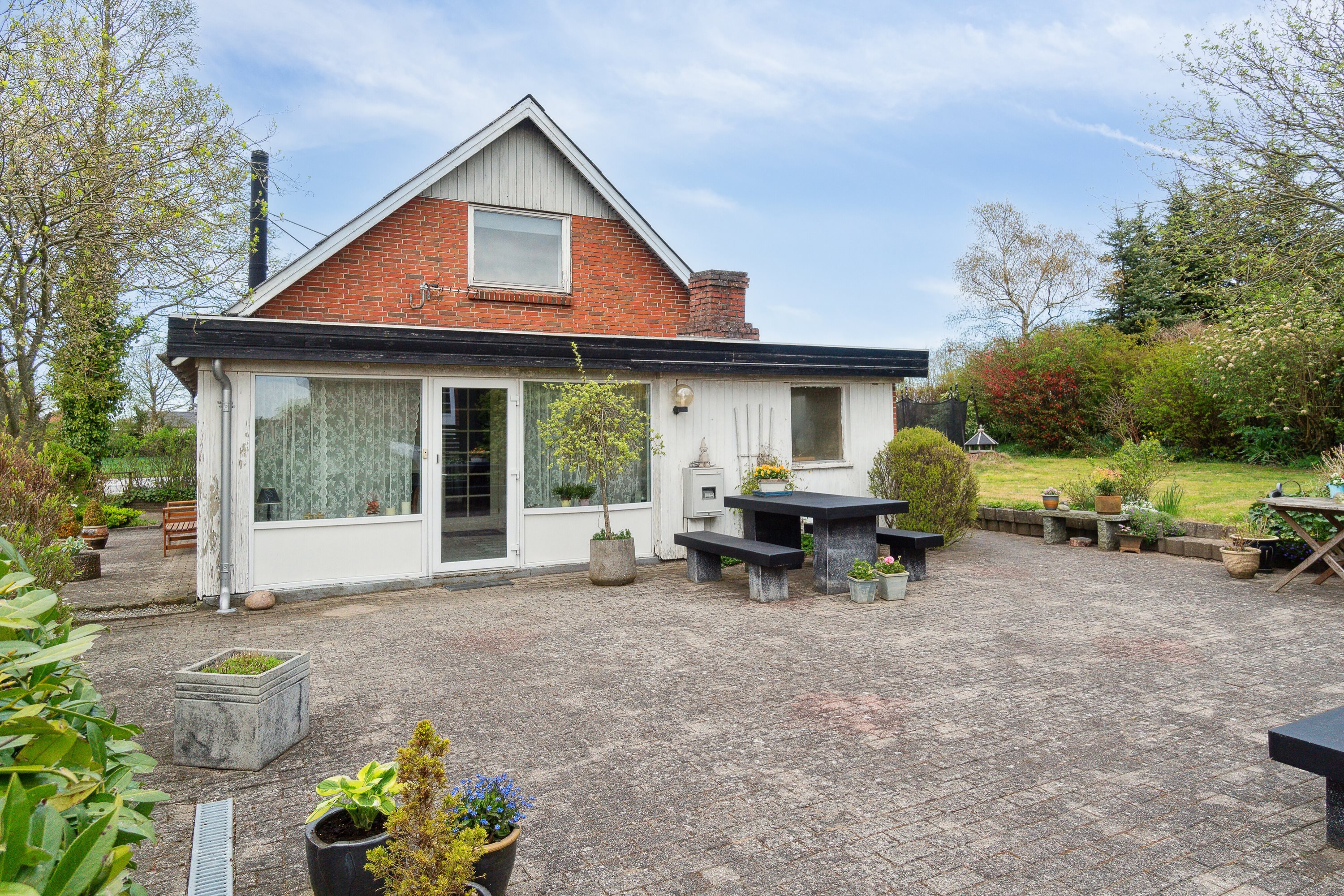 Fremhævet set fra vejen billede i fuldskærmstilstand. Billede af Bjerregravvej 93, Øster Bjerregrav, 8920 Randers NV