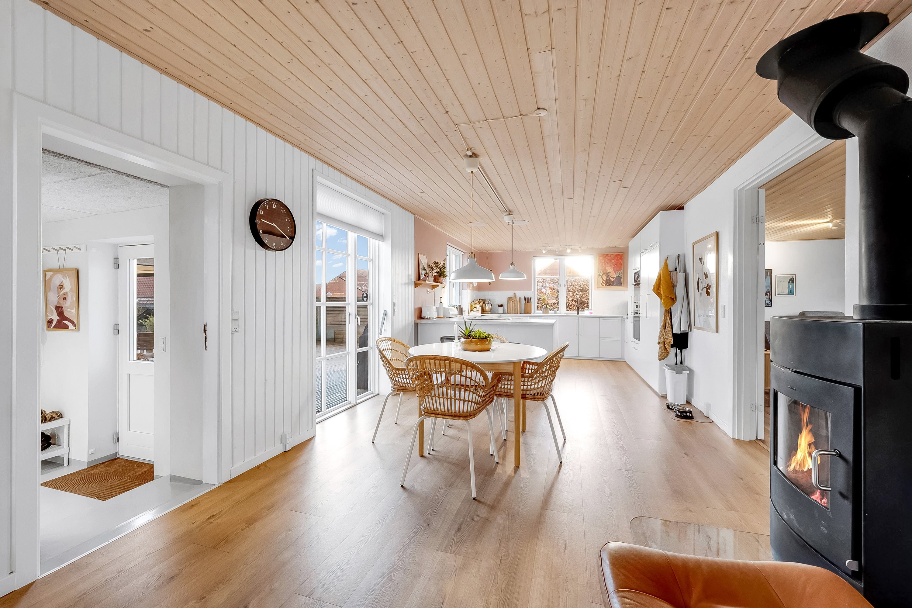 Fremhævet stue billede i fuldskærmstilstand. Billede af Vestervej 3, 6880 Tarm