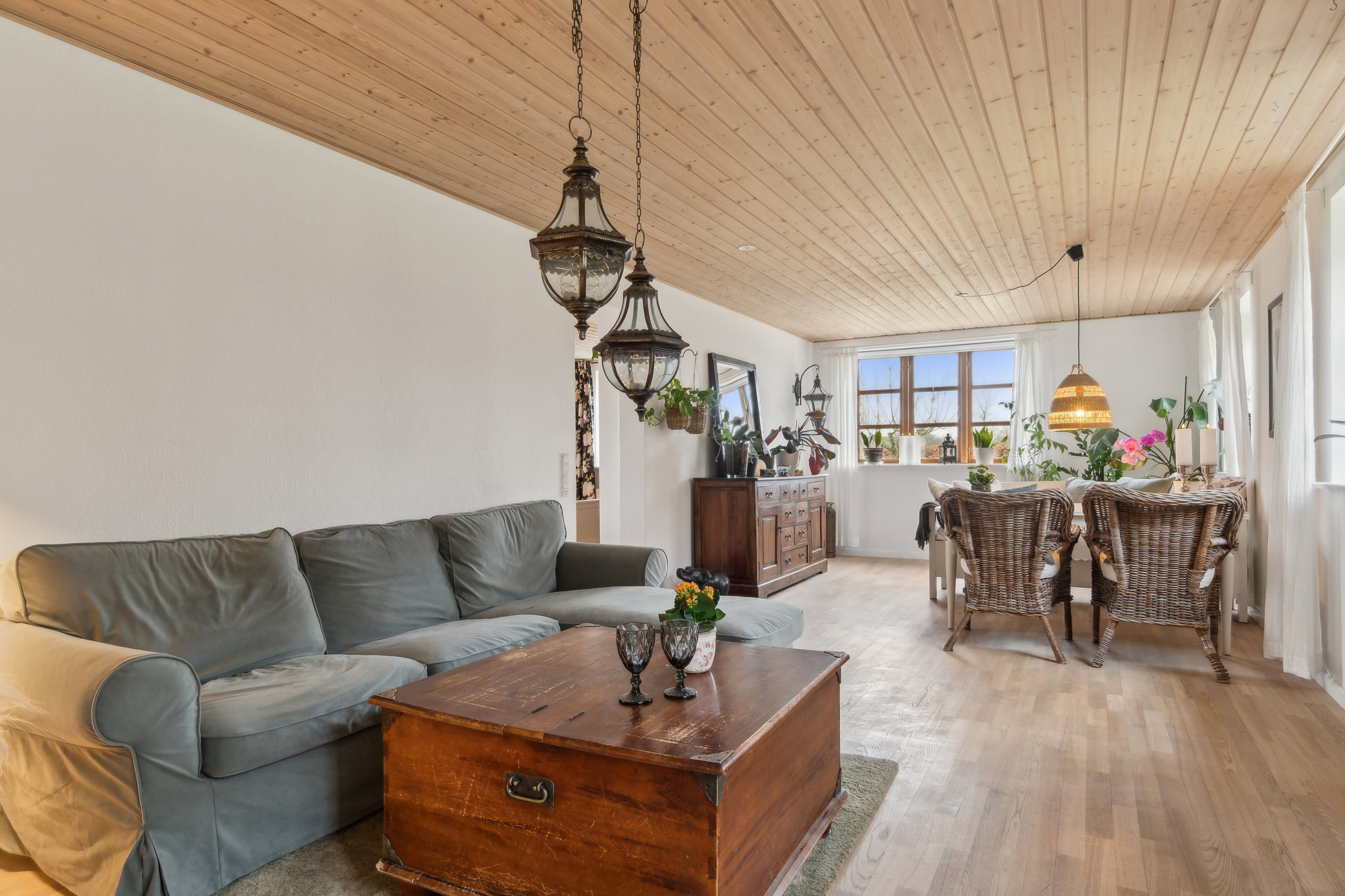 Fremhævet stue billede i fuldskærmstilstand. Billede af Ringstedvej 181, 4300 Holbæk