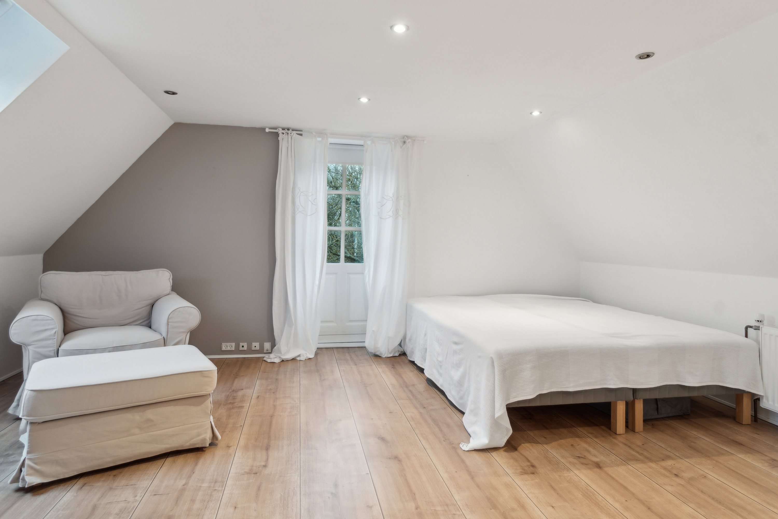 Fremhævet soveværelse billede i fuldskærmstilstand. Billede af Ringstedvej 181, 4300 Holbæk