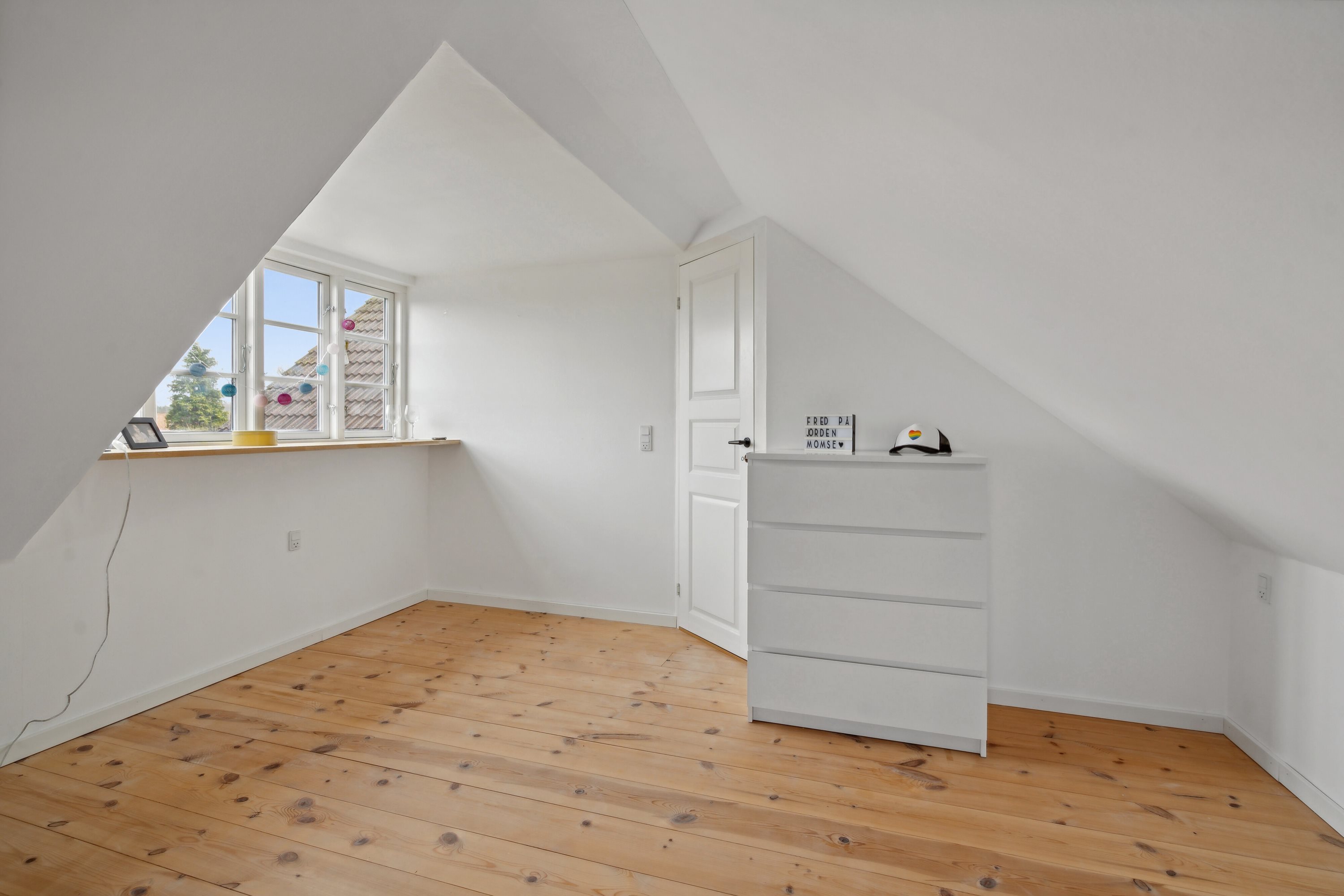 Fremhævet værelse billede i fuldskærmstilstand. Billede af Lunden 68, Bullerup, 5320 Agedrup