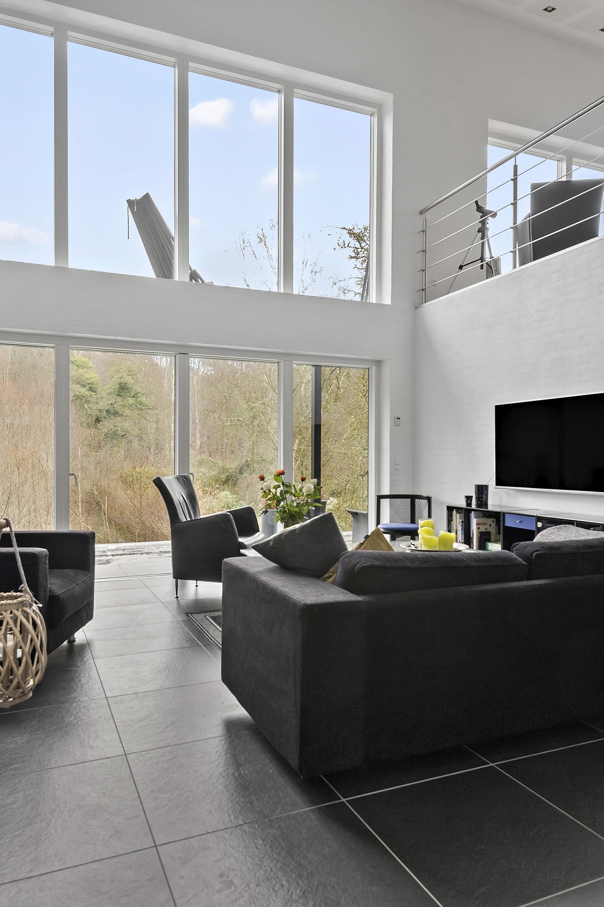 Fremhævet stue billede i fuldskærmstilstand. Billede af Svinballevej 45+47, Sondrup, 8350 Hundslund