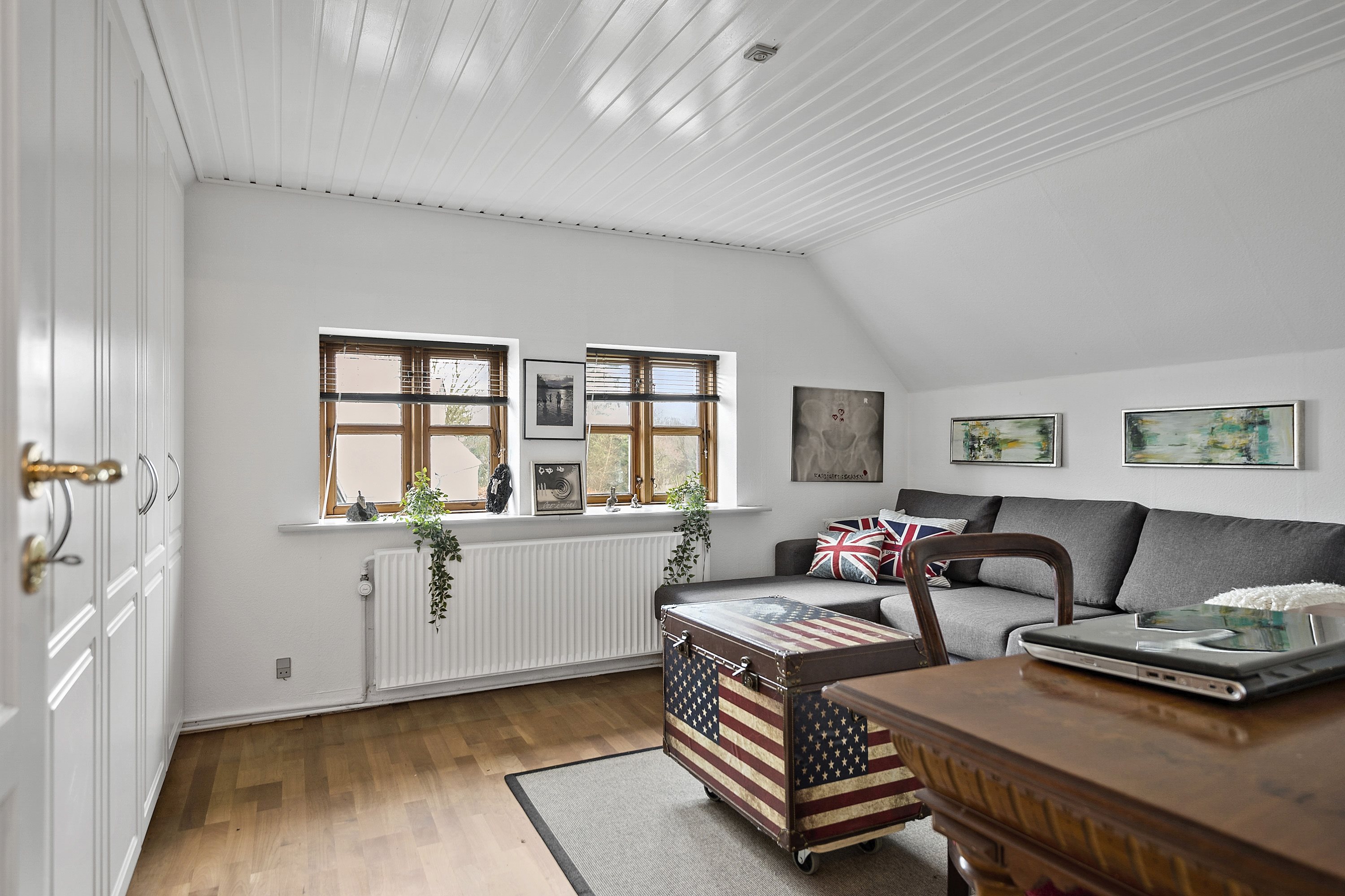 Fremhævet stue billede i fuldskærmstilstand. Billede af Svinballevej 45+47, Sondrup, 8350 Hundslund