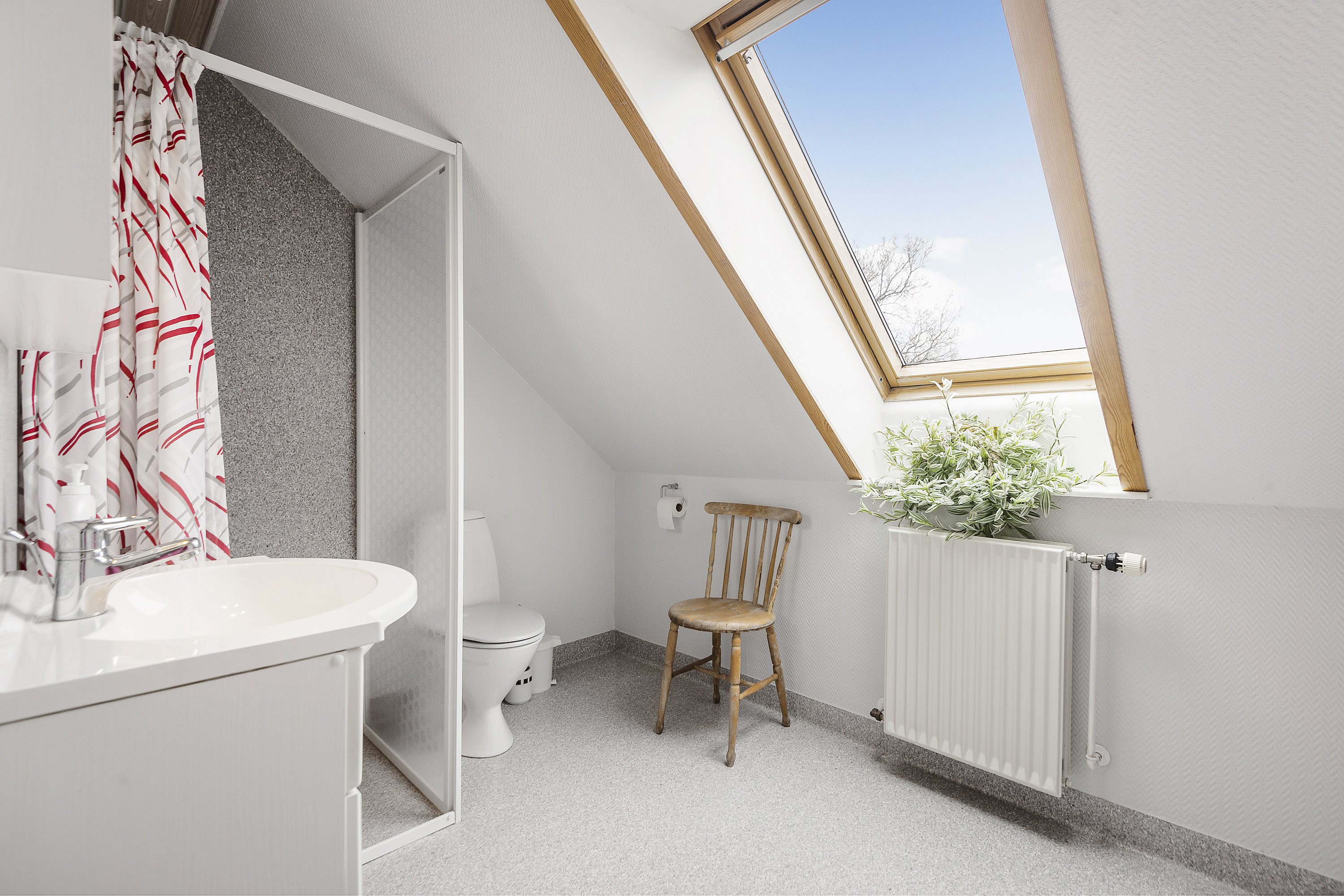 Fremhævet badeværelse billede i fuldskærmstilstand. Billede af Engparken 1, 6760 Ribe