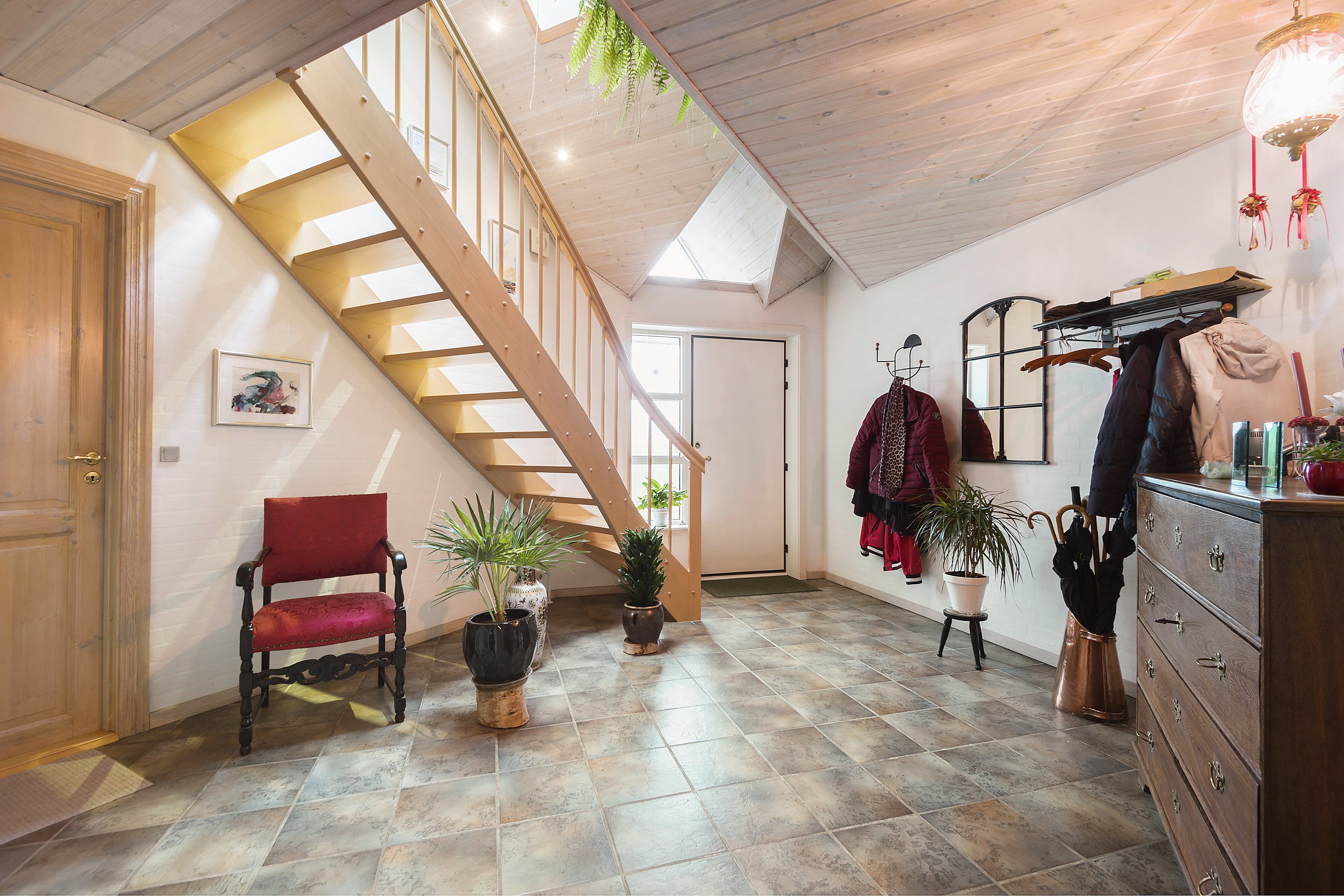 Fremhævet entre billede i fuldskærmstilstand. Billede af Engparken 1, 6760 Ribe