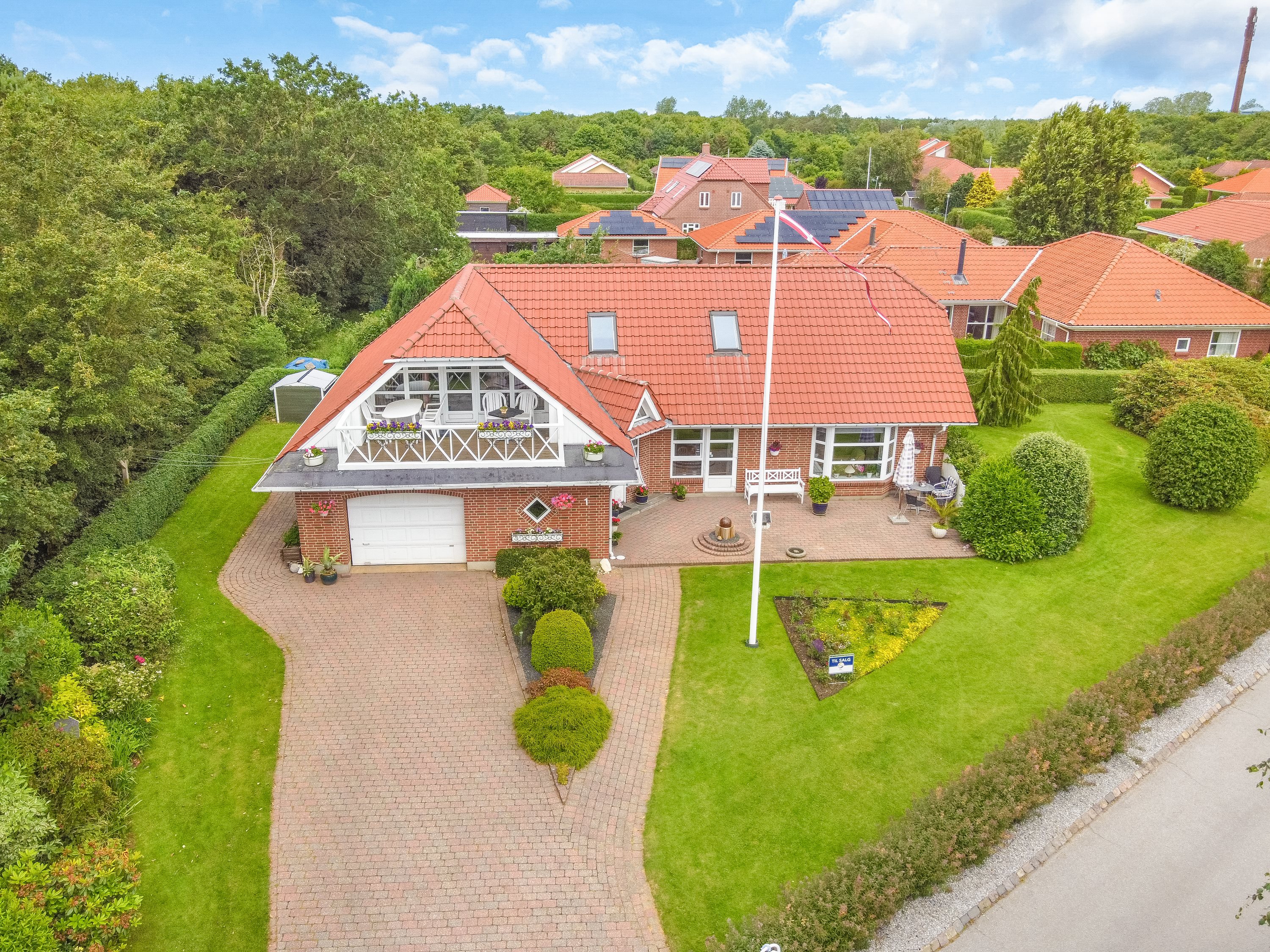 Fremhævet ejendommen billede i fuldskærmstilstand. Billede af Engparken 1, 6760 Ribe