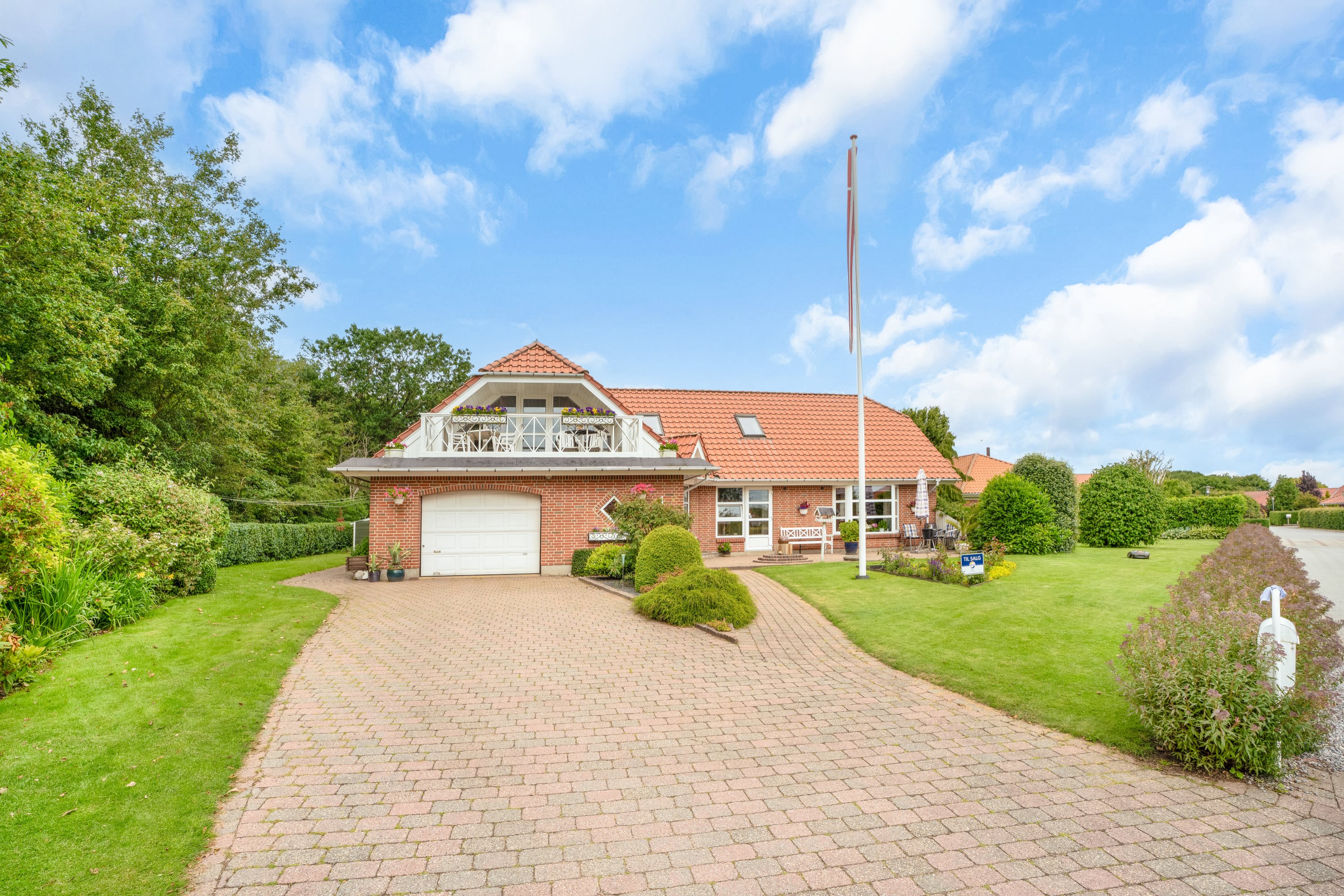Fremhævet ejendommen billede i fuldskærmstilstand. Billede af Engparken 1, 6760 Ribe