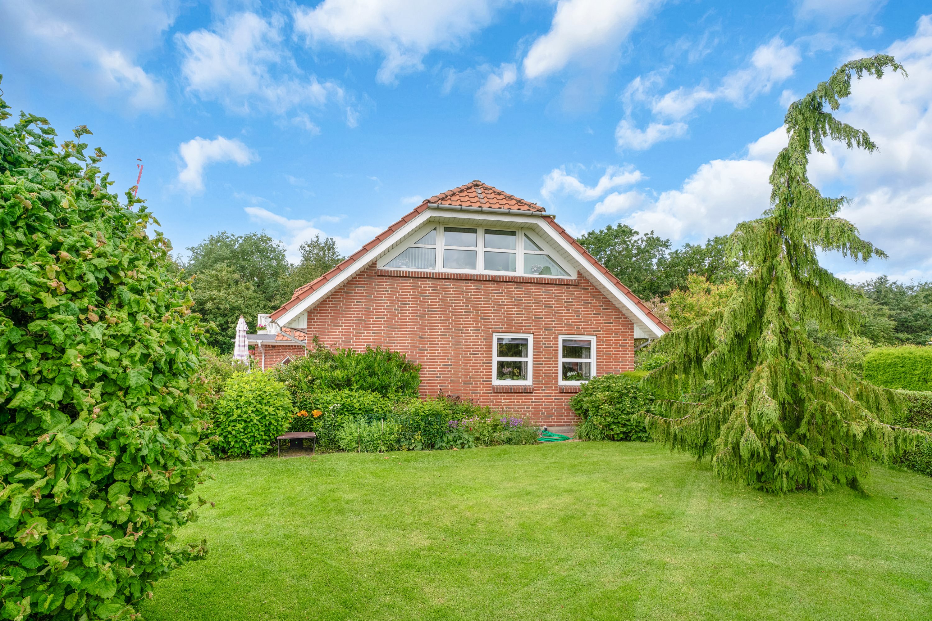 Fremhævet ejendommen billede i fuldskærmstilstand. Billede af Engparken 1, 6760 Ribe