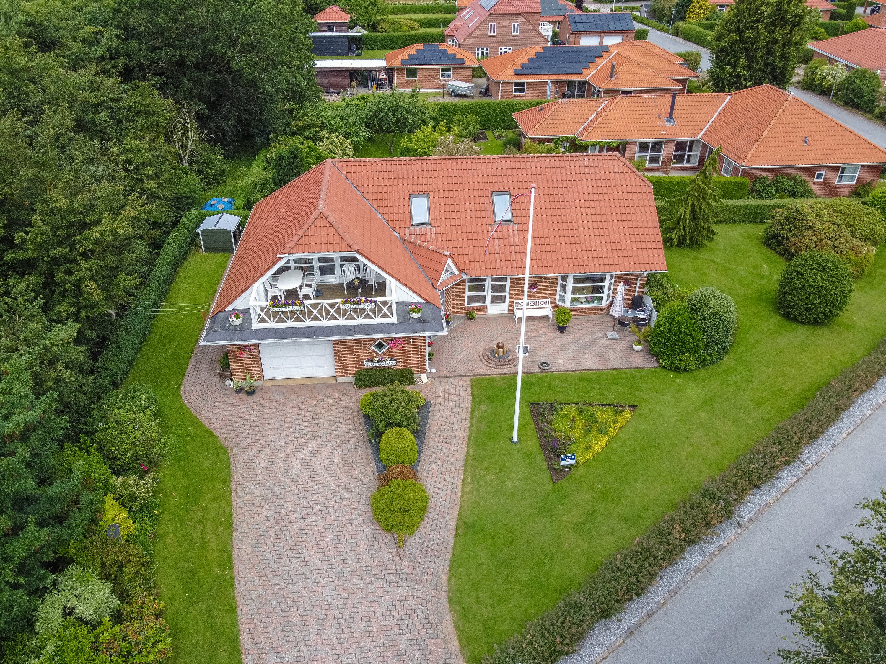 Fremhævet ejendommen billede i fuldskærmstilstand. Billede af Engparken 1, 6760 Ribe