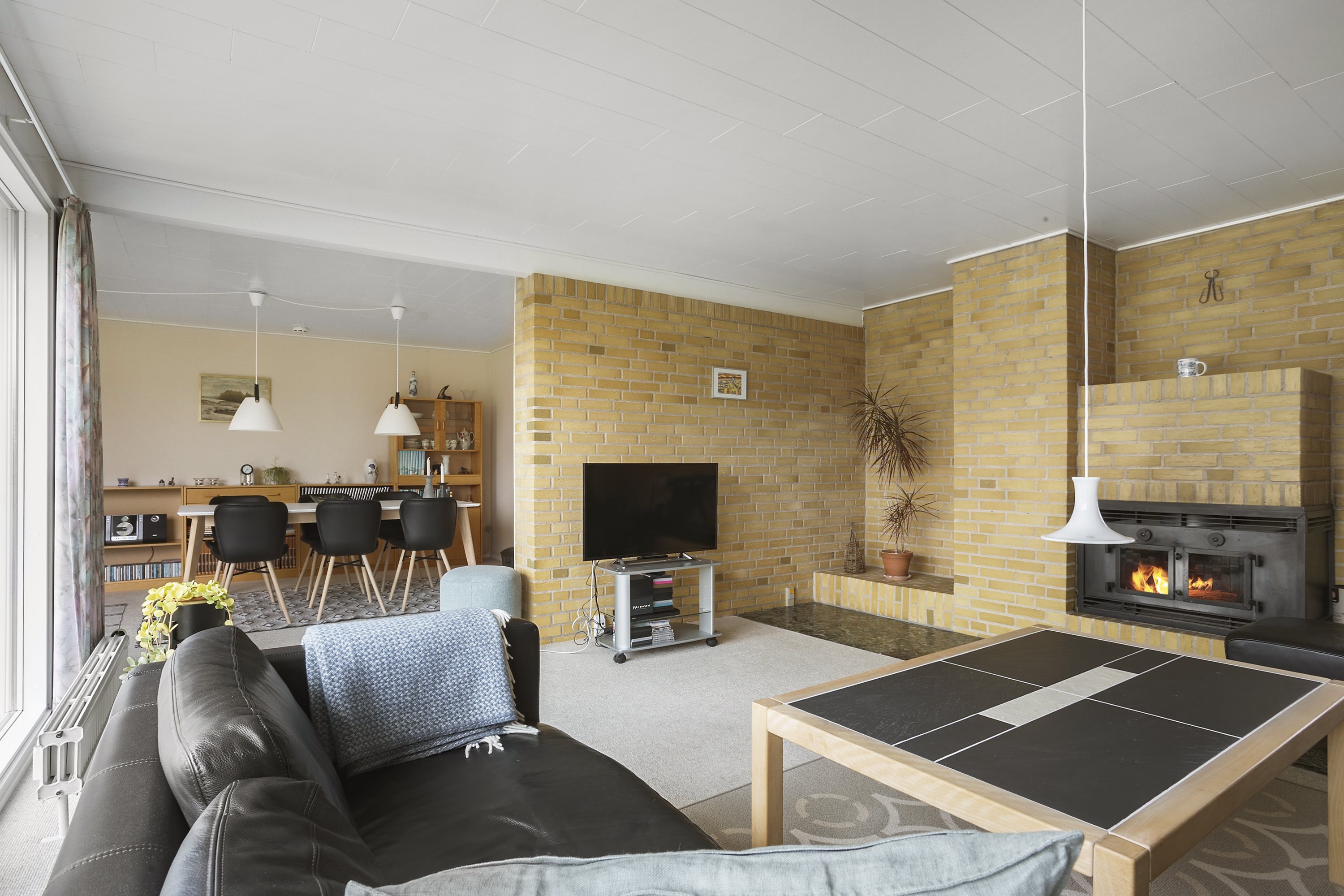 Fremhævet stue billede i fuldskærmstilstand. Billede af Drejøvej 42, Starup, 6100 Haderslev