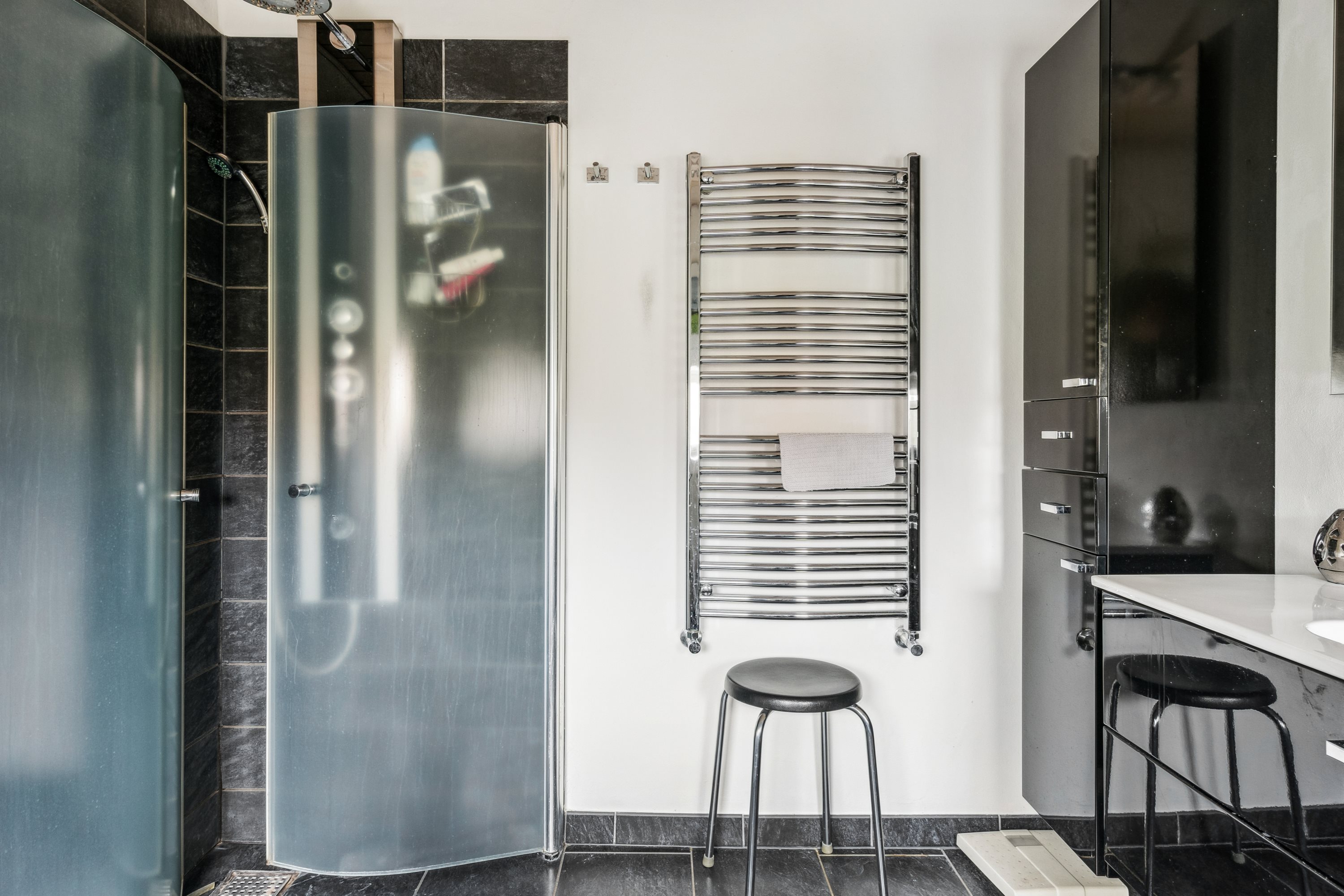 Fremhævet badeværelse billede i fuldskærmstilstand. Billede af Gl Hannerupvej 3, Hørby, 9500 Hobro