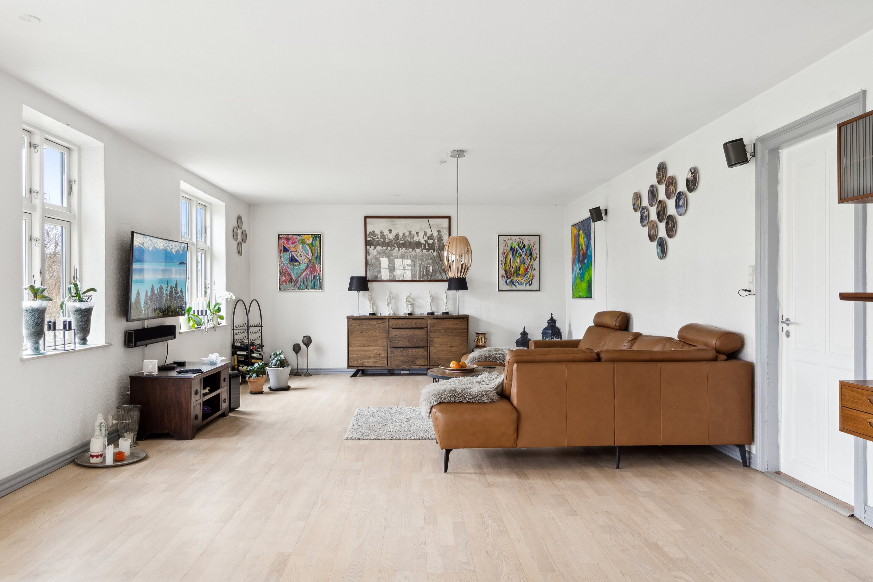 Fremhævet stue billede i fuldskærmstilstand. Billede af Elledevej 44, 4400 Kalundborg