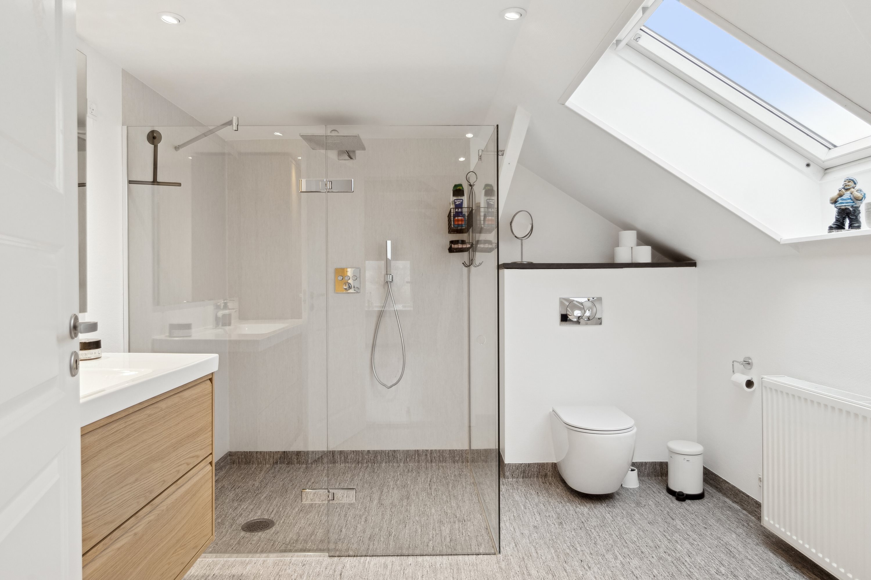 Fremhævet badeværelse billede i fuldskærmstilstand. Billede af Elledevej 44, 4400 Kalundborg