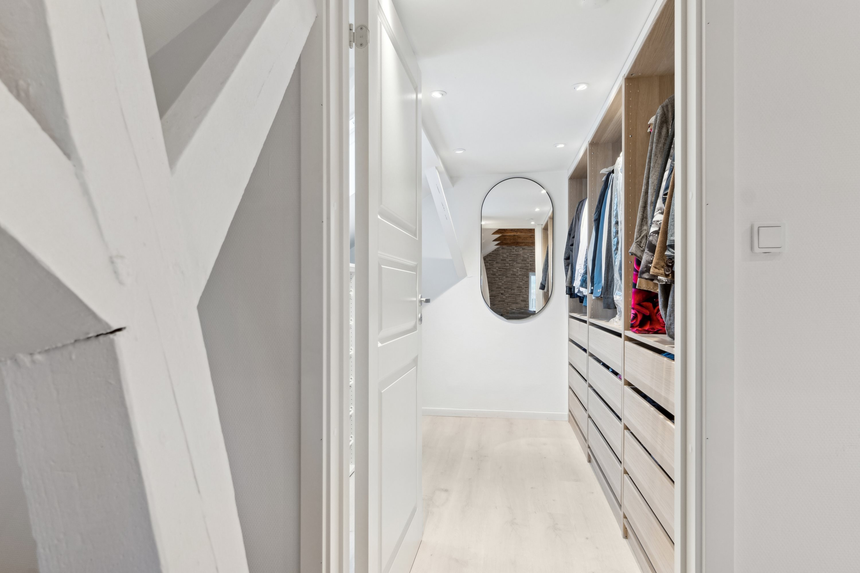 Fremhævet hall billede i fuldskærmstilstand. Billede af Elledevej 44, 4400 Kalundborg