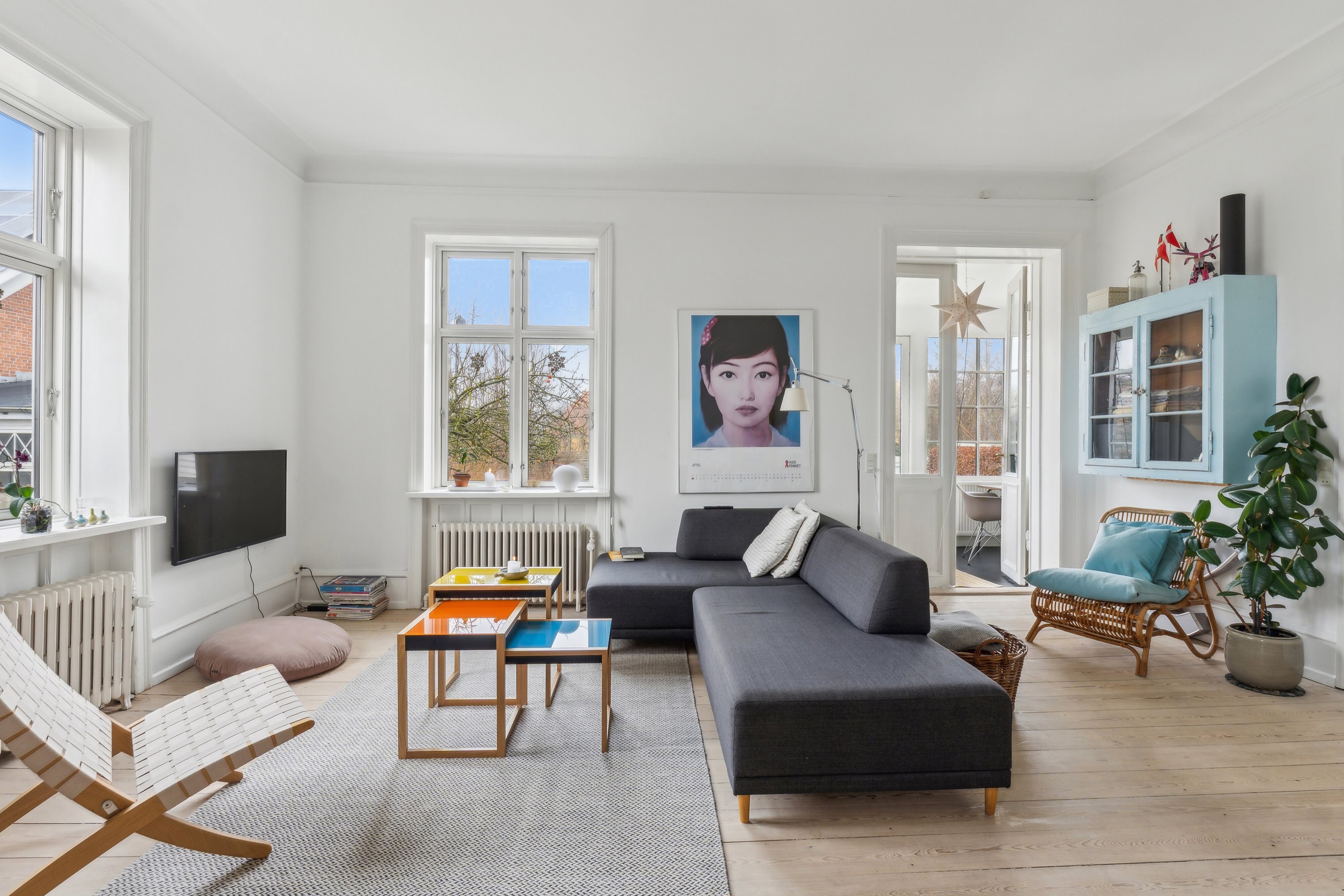 Fremhævet stue billede i fuldskærmstilstand. Billede af Brogårdsvej 3, st.., 2820 Gentofte