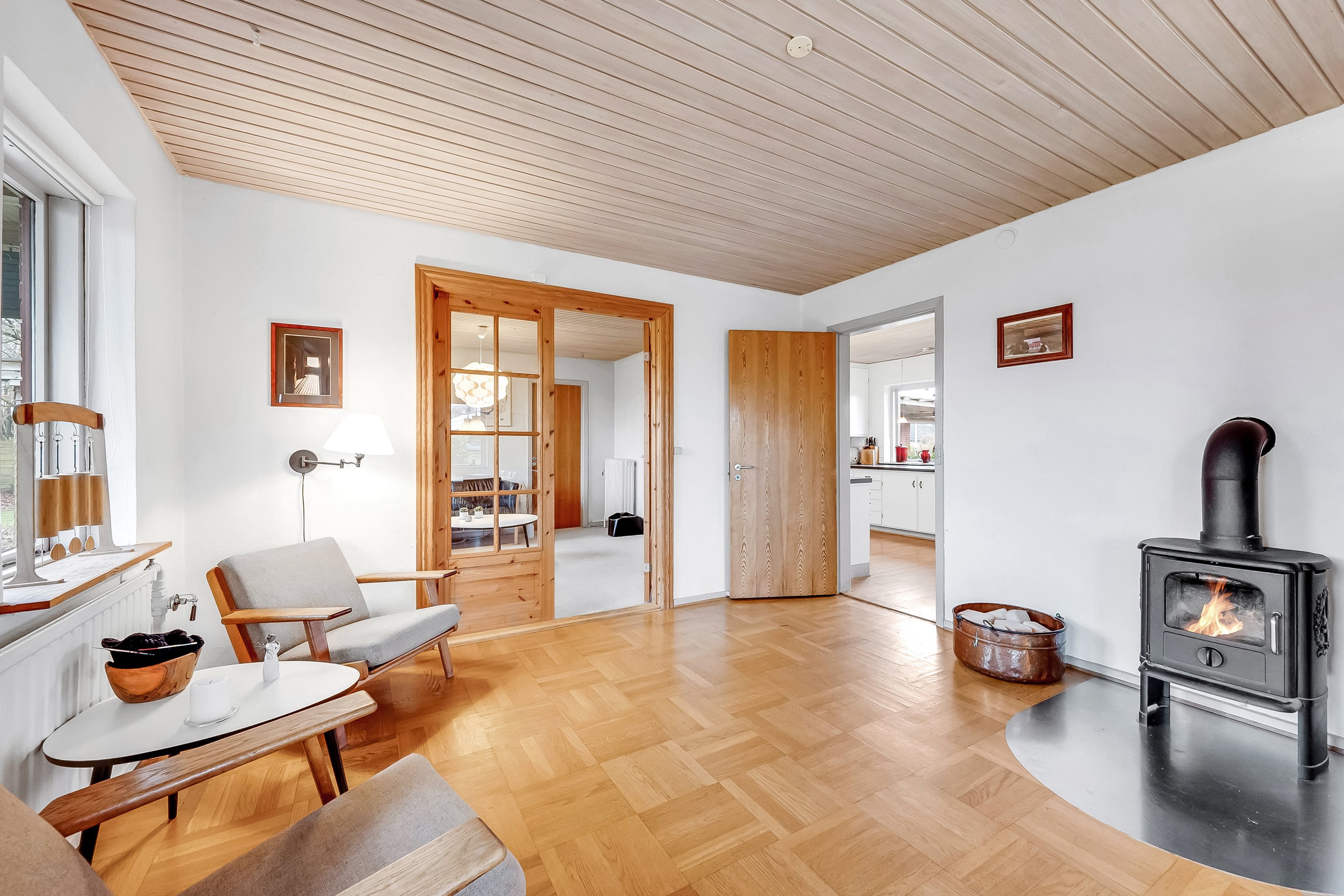 Fremhævet stue billede i fuldskærmstilstand. Billede af Bygmarken 5, 6971 Spjald