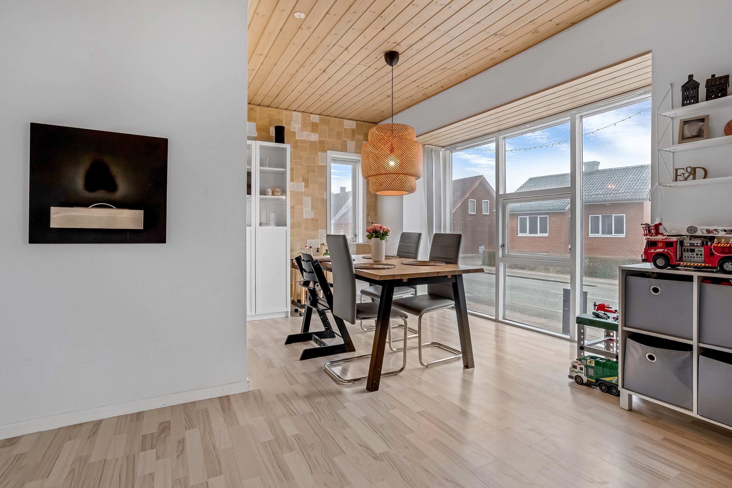 Fremhævet stue billede i fuldskærmstilstand. Billede af Skjernvej 44, 7500 Holstebro