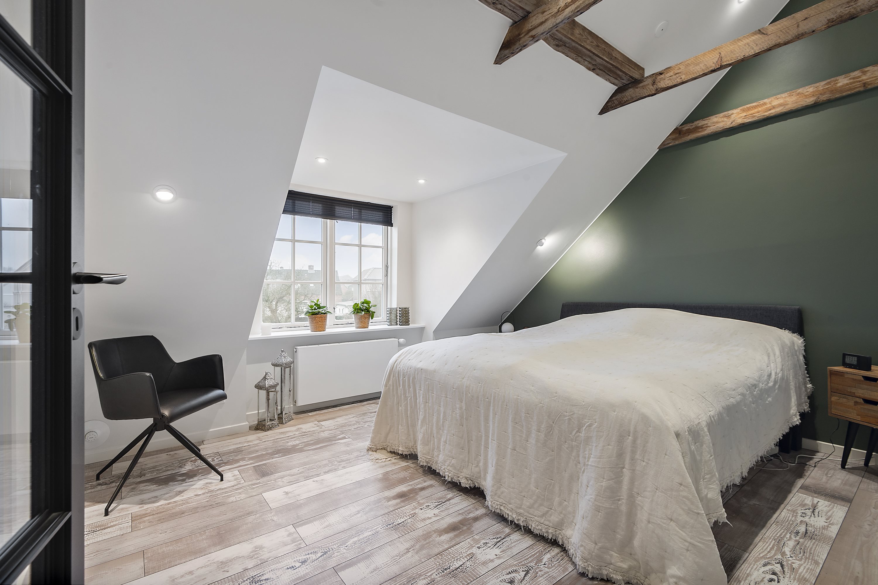 Fremhævet soveværelse billede i fuldskærmstilstand. Billede af Sophievej 6, 6700 Esbjerg