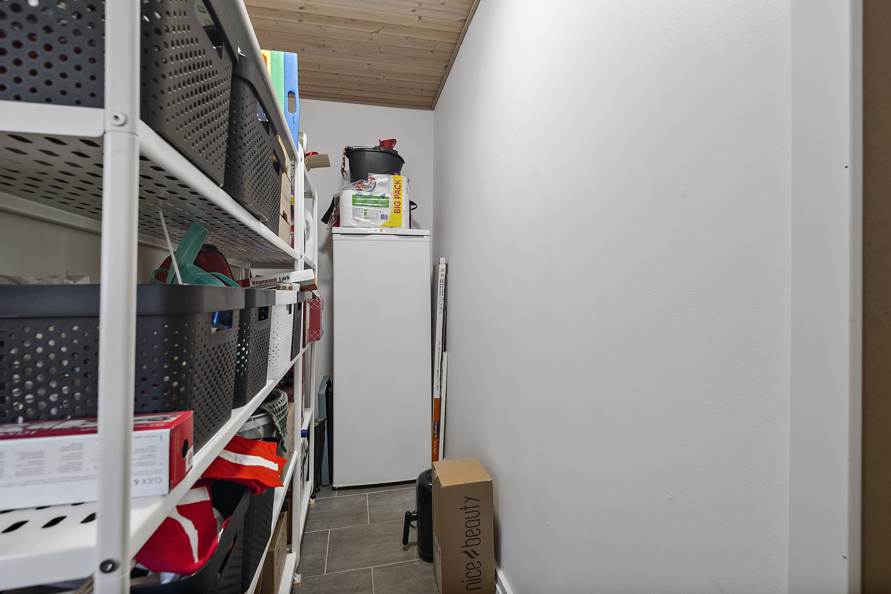 Fremhævet værelse billede i fuldskærmstilstand. Billede af Sophievej 6, 6700 Esbjerg