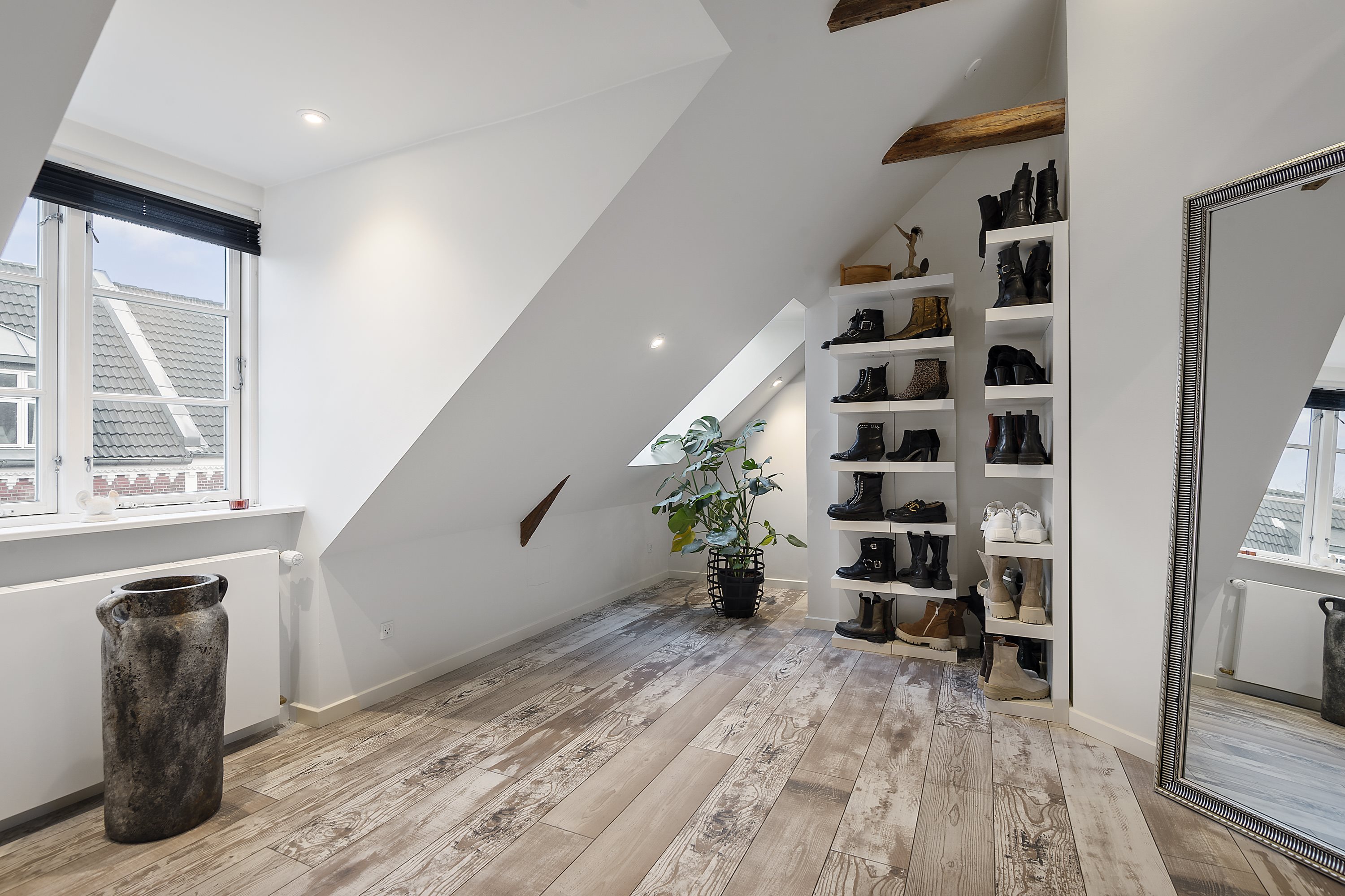 Fremhævet værelse billede i fuldskærmstilstand. Billede af Sophievej 6, 6700 Esbjerg