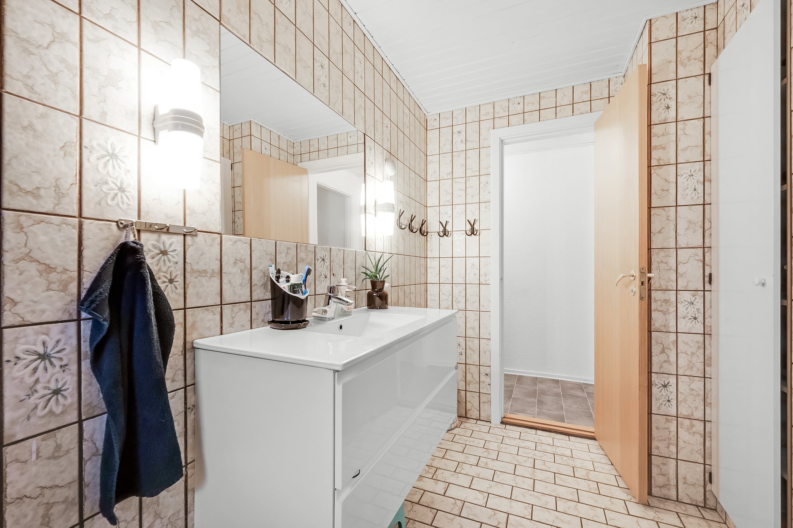 Fremhævet badeværelse billede i fuldskærmstilstand. Billede af Præstevejen 14, Faster, 6900 Skjern