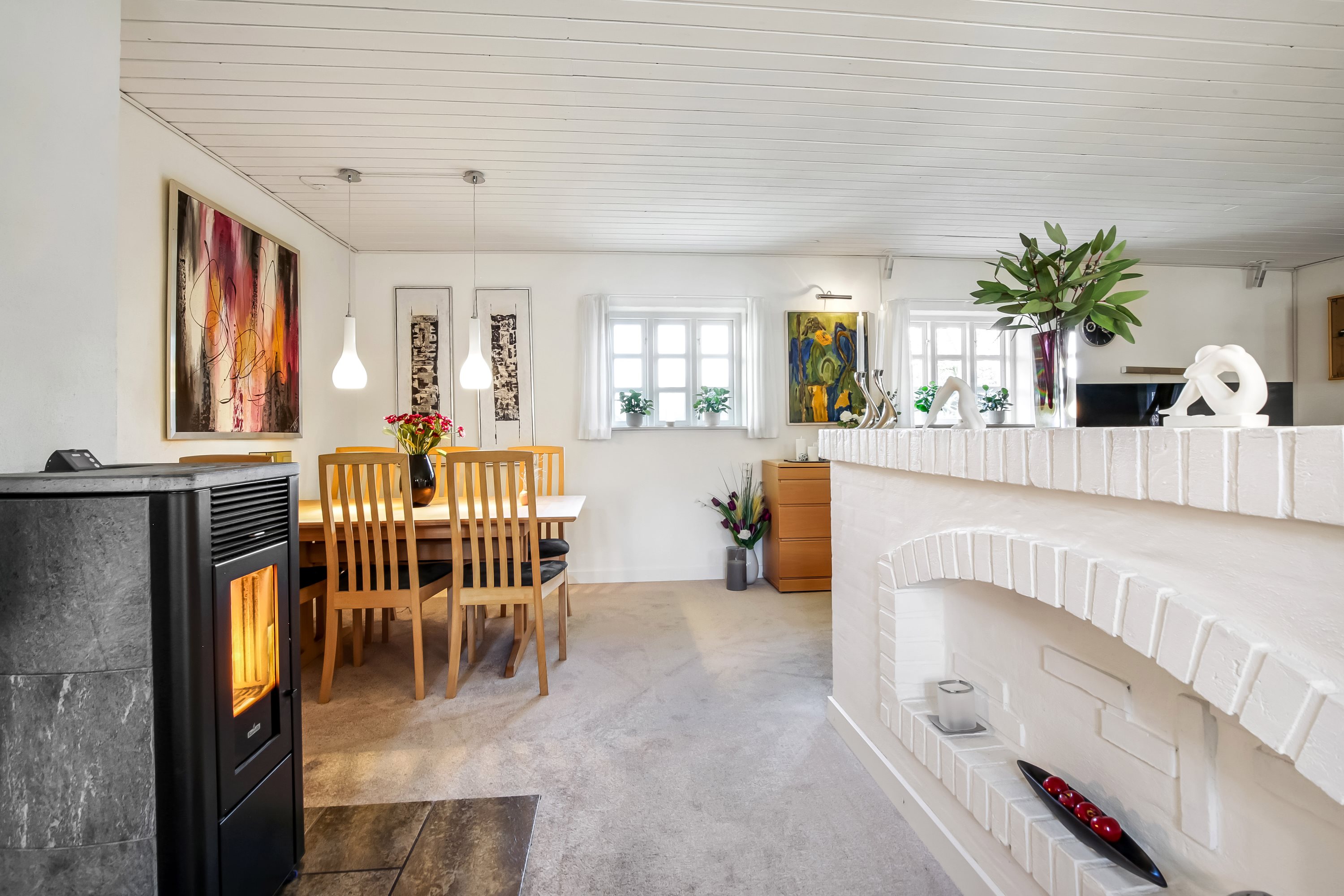 Fremhævet stue billede i fuldskærmstilstand. Billede af Søgårdsvej 10, Tåstrup, 8410 Rønde