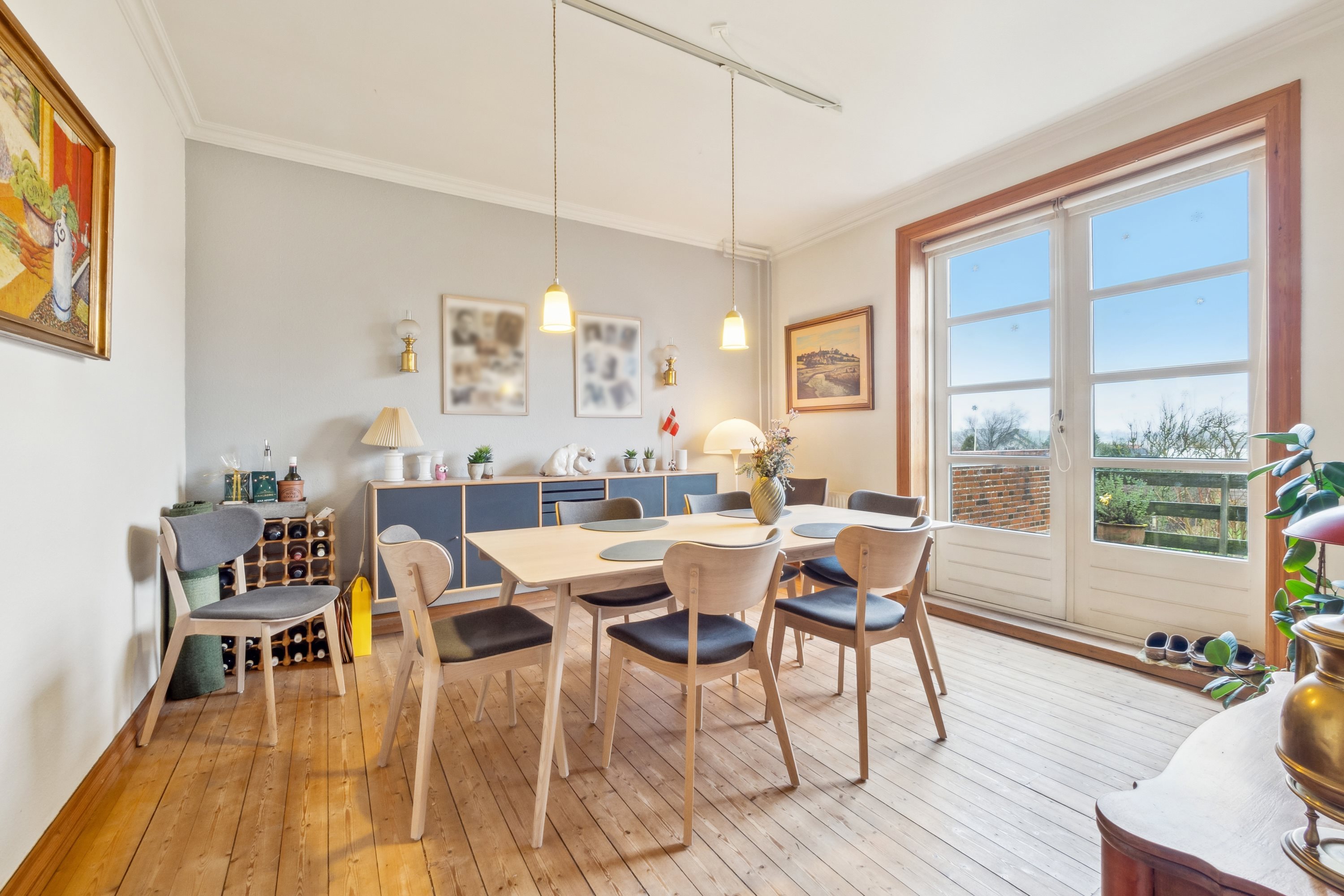 Fremhævet stue billede i fuldskærmstilstand. Billede af Holstebrovej 22, 7800 Skive