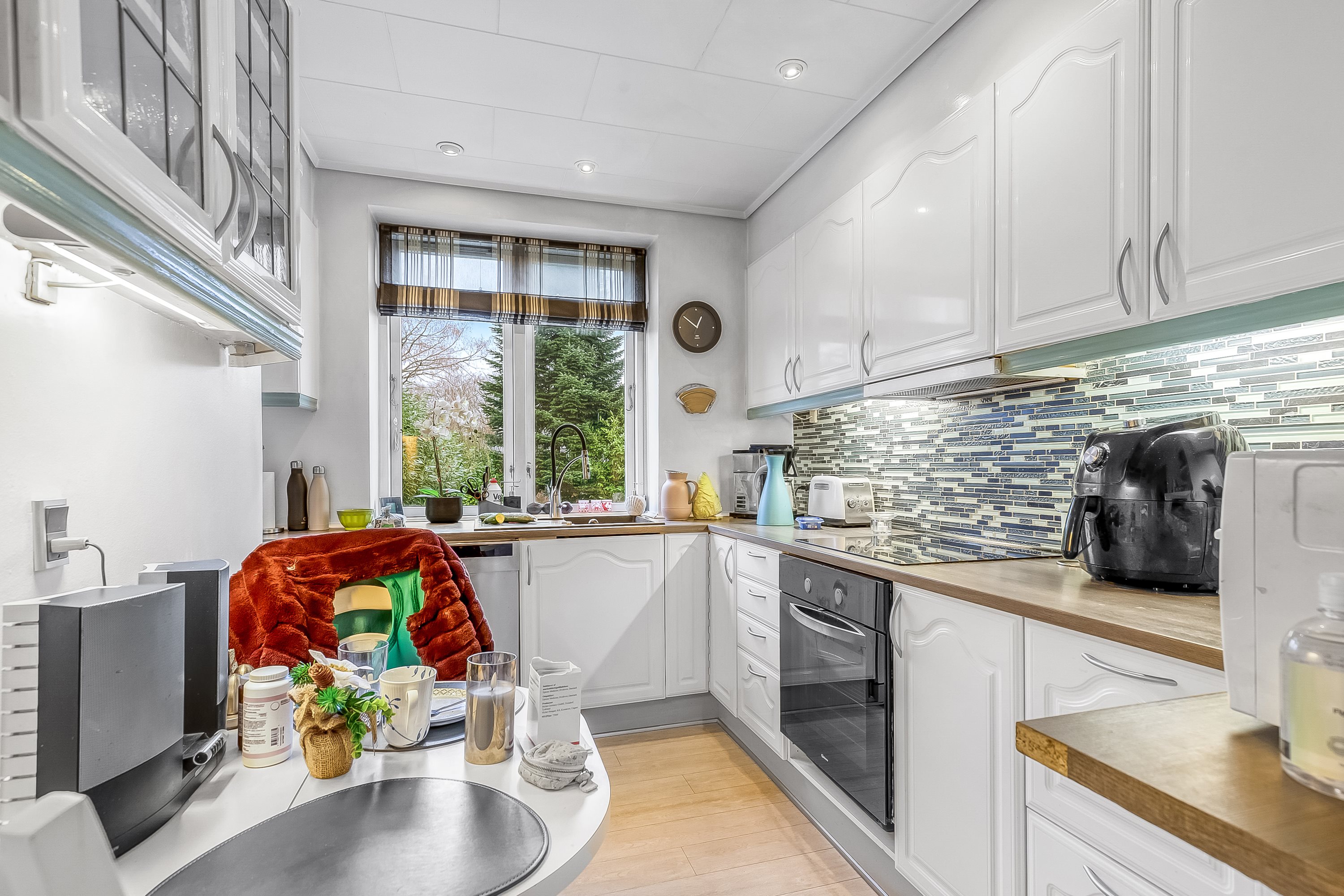 Fremhævet køkken billede i fuldskærmstilstand. Billede af Stampesvej 53, Mølholm, 7100 Vejle