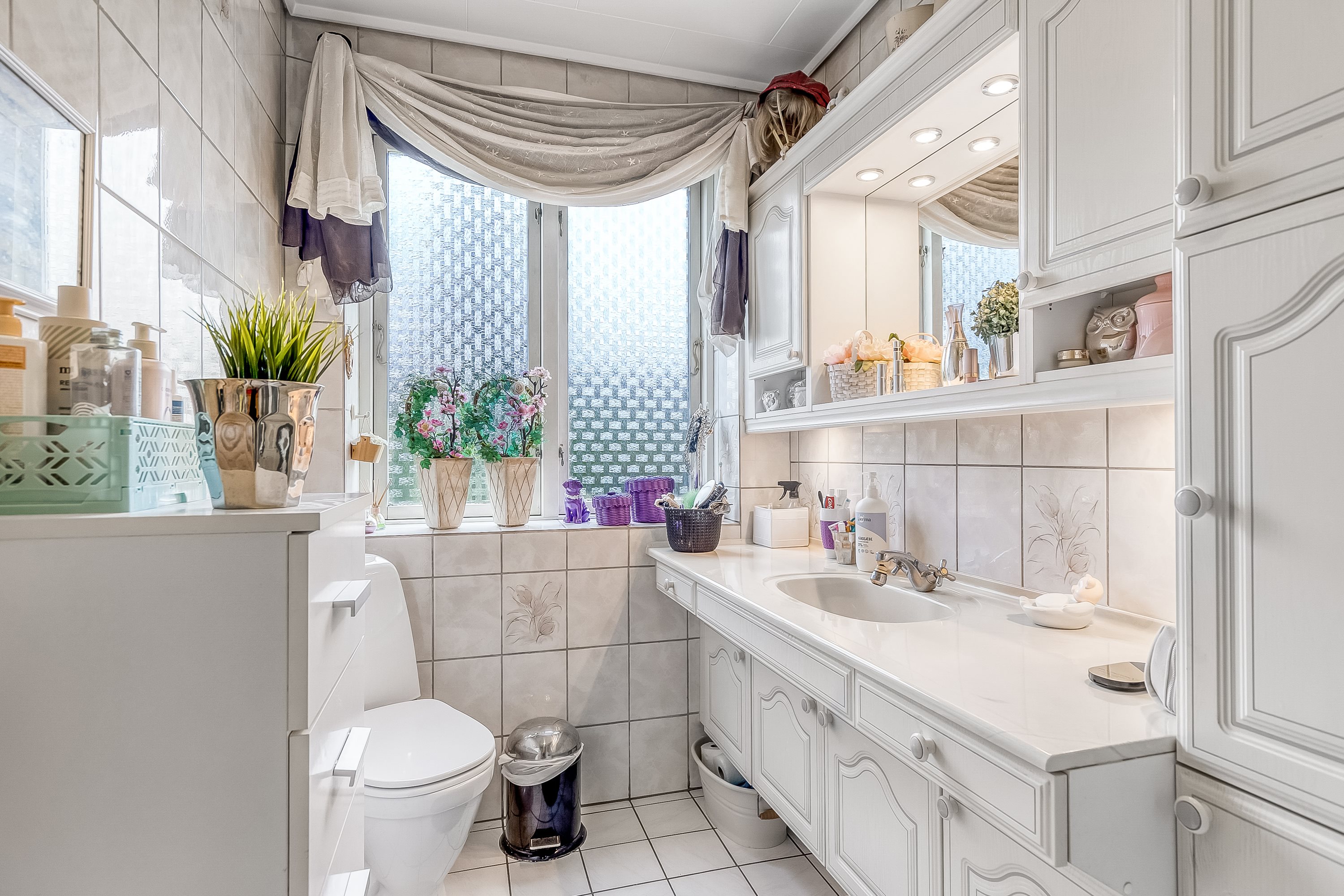 Fremhævet badeværelse billede i fuldskærmstilstand. Billede af Stampesvej 53, Mølholm, 7100 Vejle