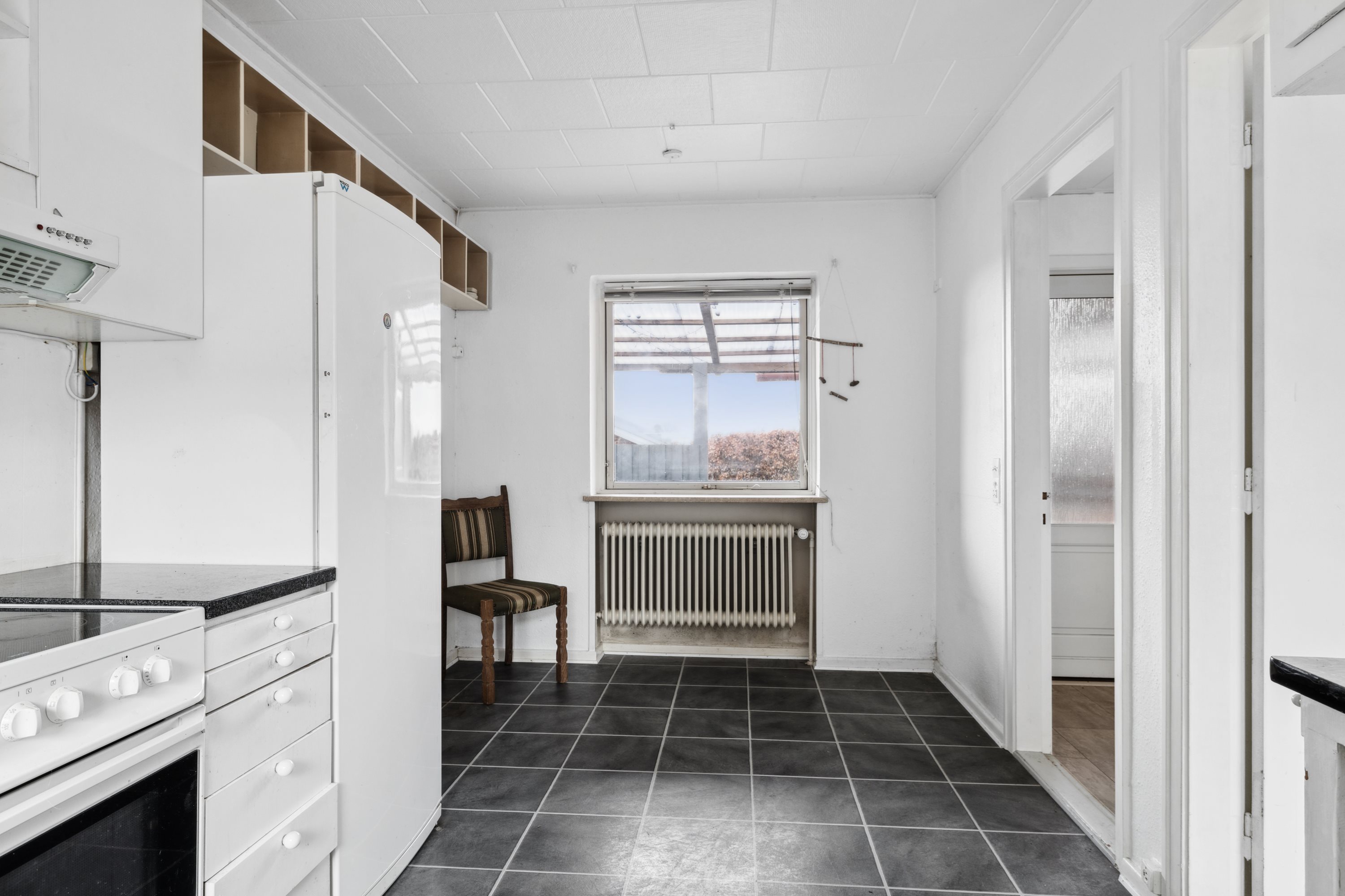 Fremhævet køkken billede i fuldskærmstilstand. Billede af Munkeparken 9, Vester Åby, 5600 Faaborg