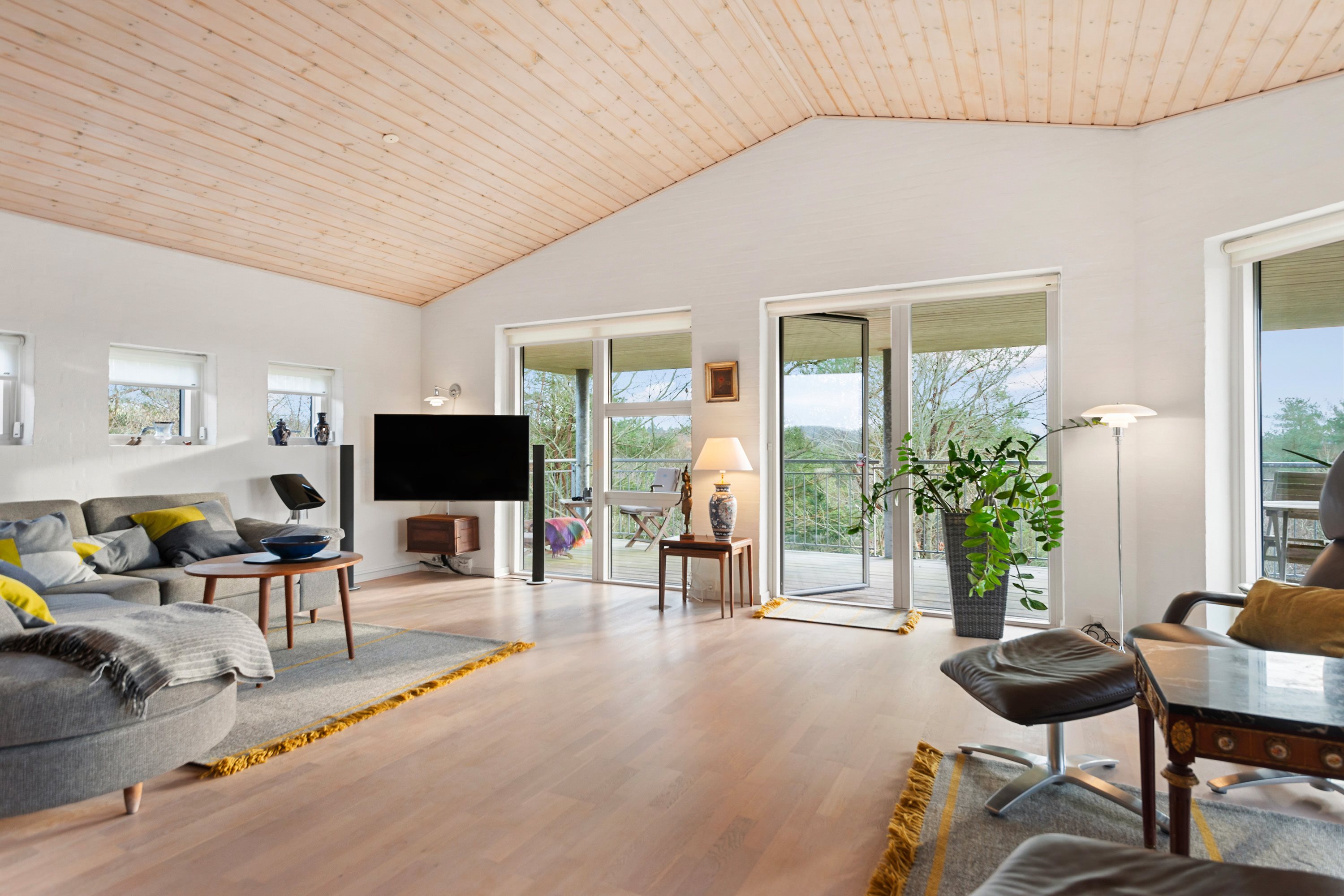 Fremhævet stue billede i fuldskærmstilstand. Billede af Holmekollen 8, Voervadsbro, 8660 Skanderborg