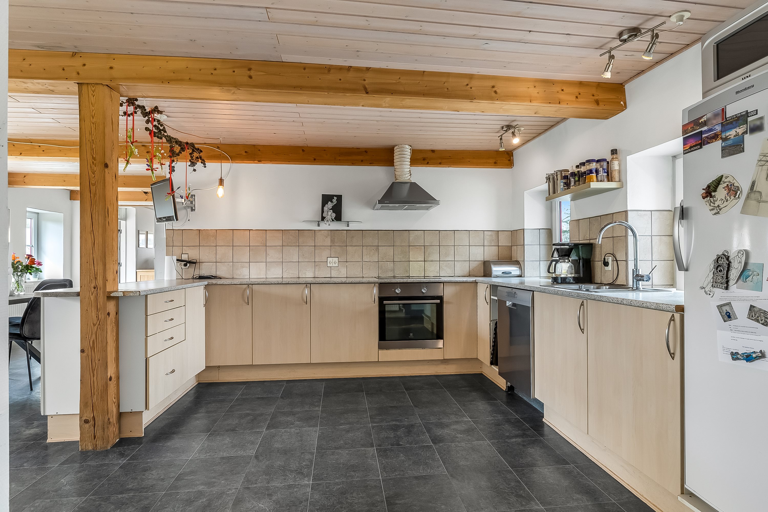 Fremhævet køkken alrum billede i fuldskærmstilstand. Billede af Drenderupvej 12, Ødis Bramdr, 6580 Vamdrup