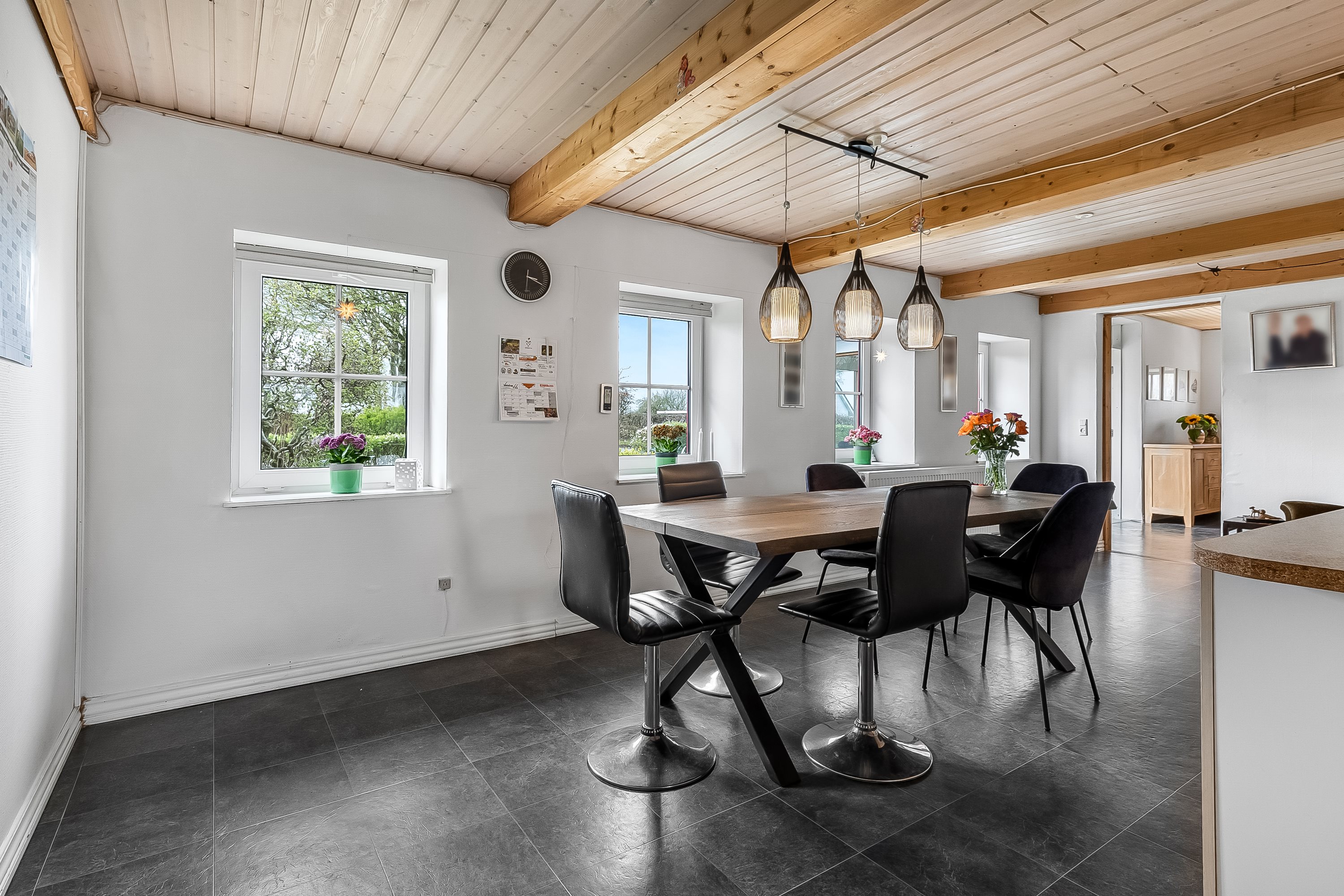 Fremhævet køkken alrum billede i fuldskærmstilstand. Billede af Drenderupvej 12, Ødis Bramdr, 6580 Vamdrup