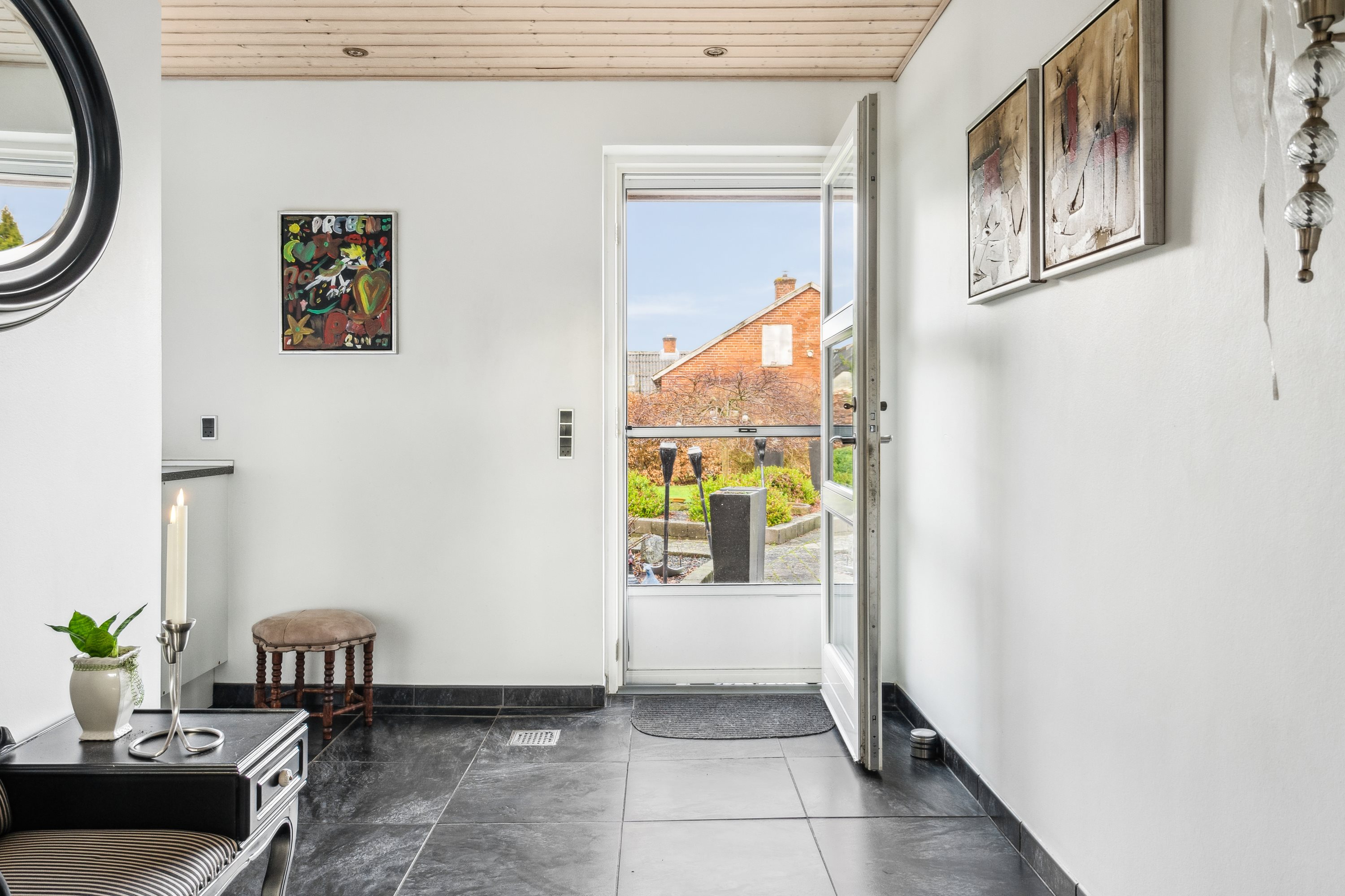 Fremhævet entré billede i fuldskærmstilstand. Billede af Gl Hannerupvej 3, Hørby, 9500 Hobro