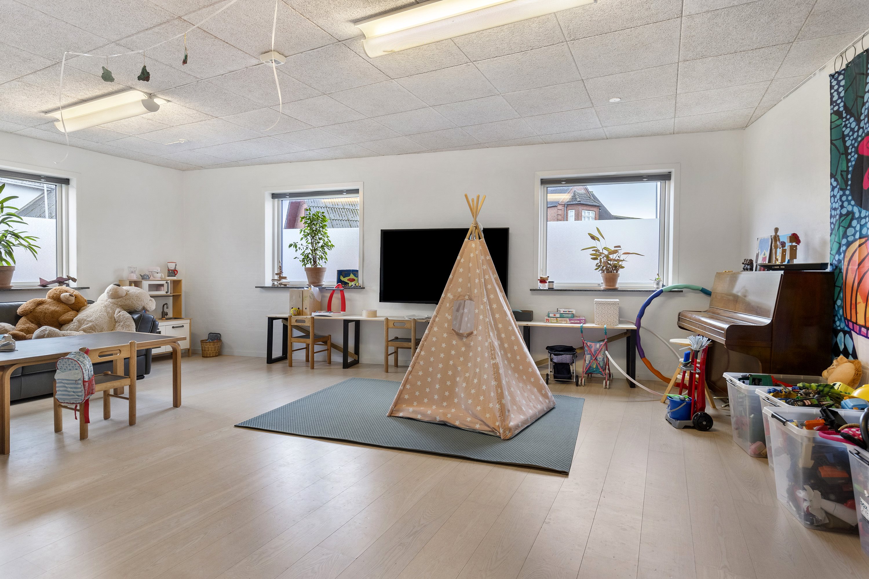 Fremhævet stue billede i fuldskærmstilstand. Billede af Østergade 5, Østrup, 9600 Aars