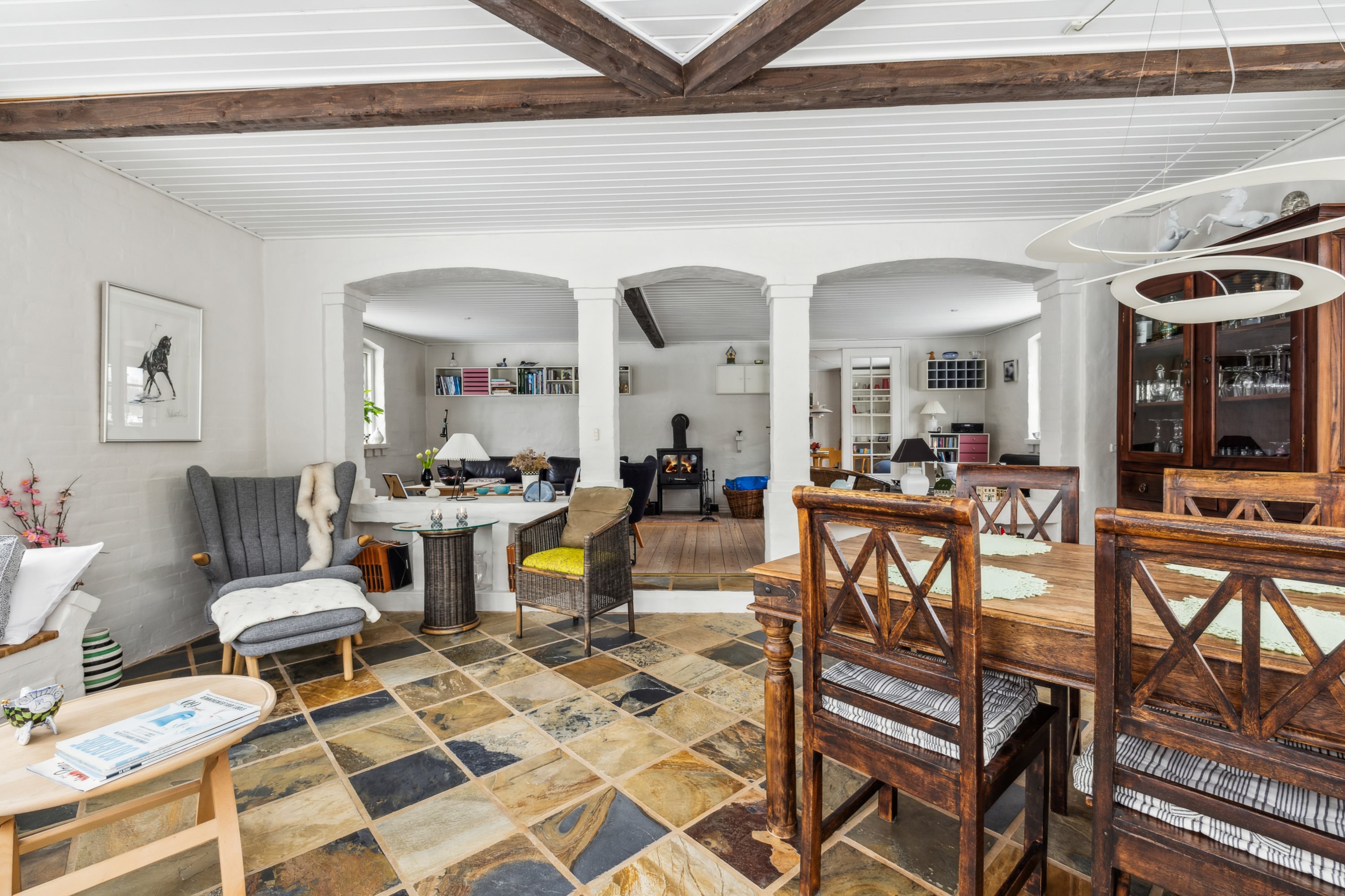 Fremhævet stue billede i fuldskærmstilstand. Billede af Holstebrovej 115, 8800 Viborg