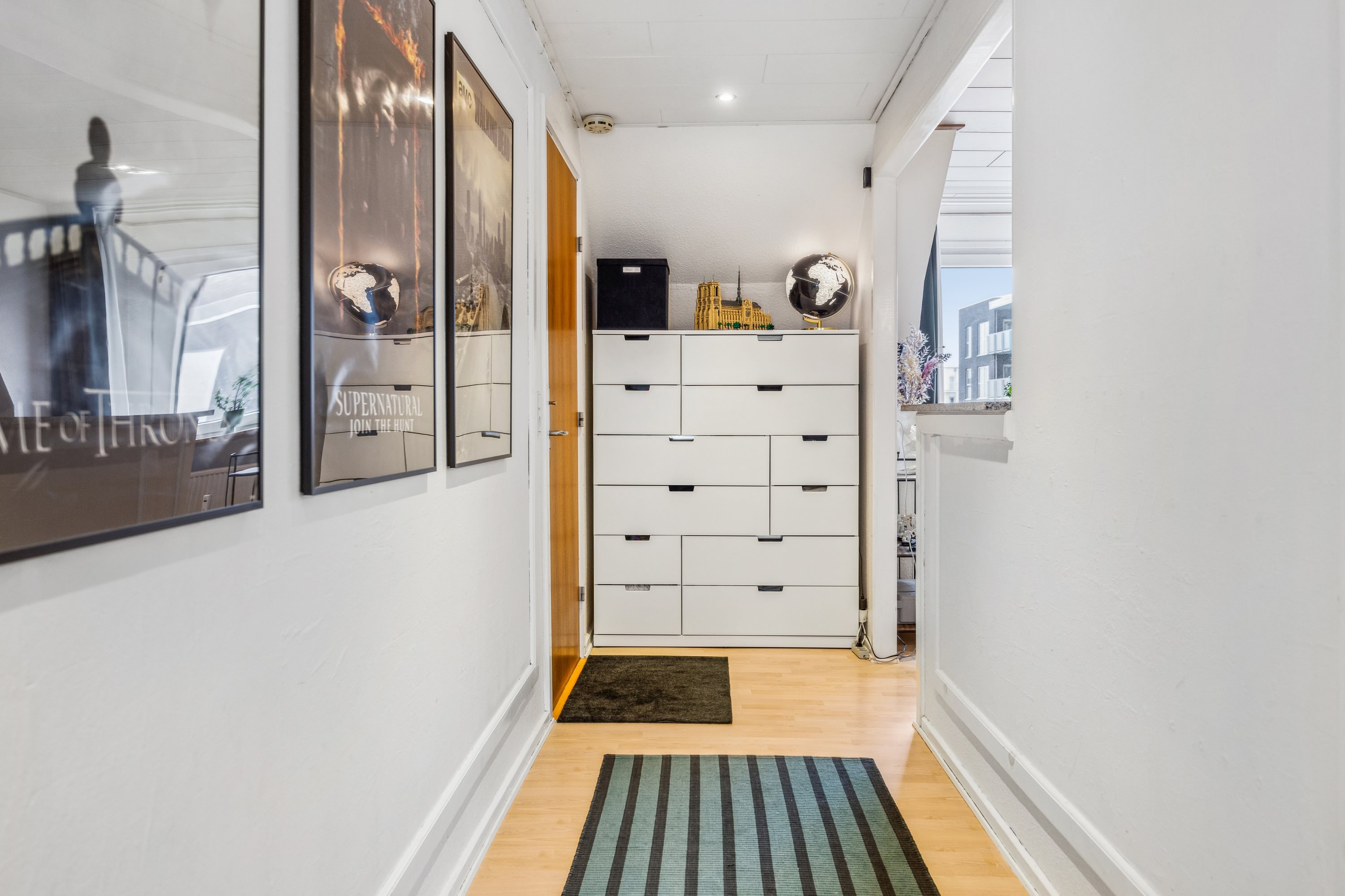 Fremhævet entré billede i fuldskærmstilstand. Billede af Vestergade 41C, 2. th., 9400 Nørresundby