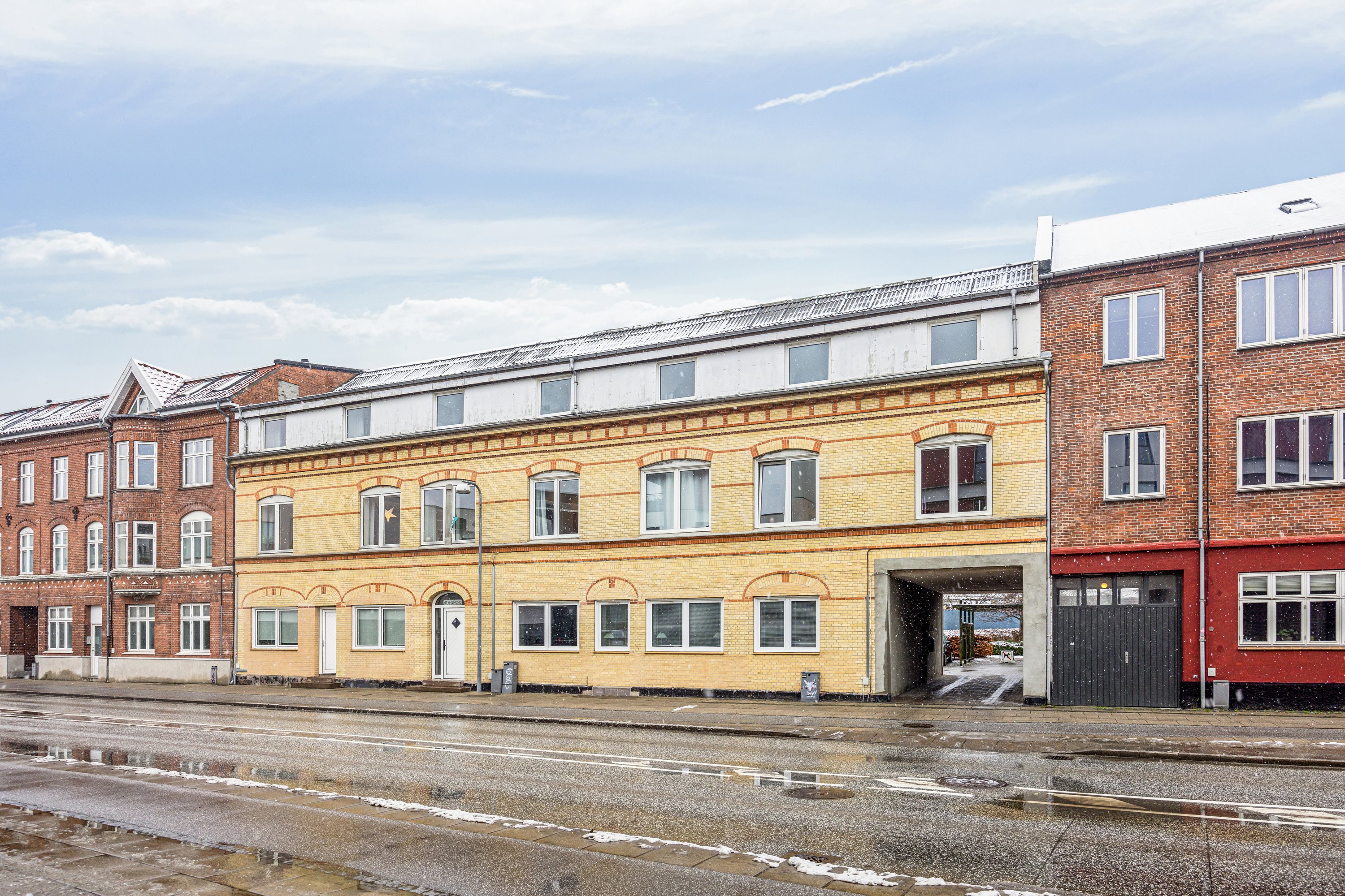 Fremhævet ejendom 1 billede i fuldskærmstilstand. Billede af Vestergade 41C, 2. th., 9400 Nørresundby