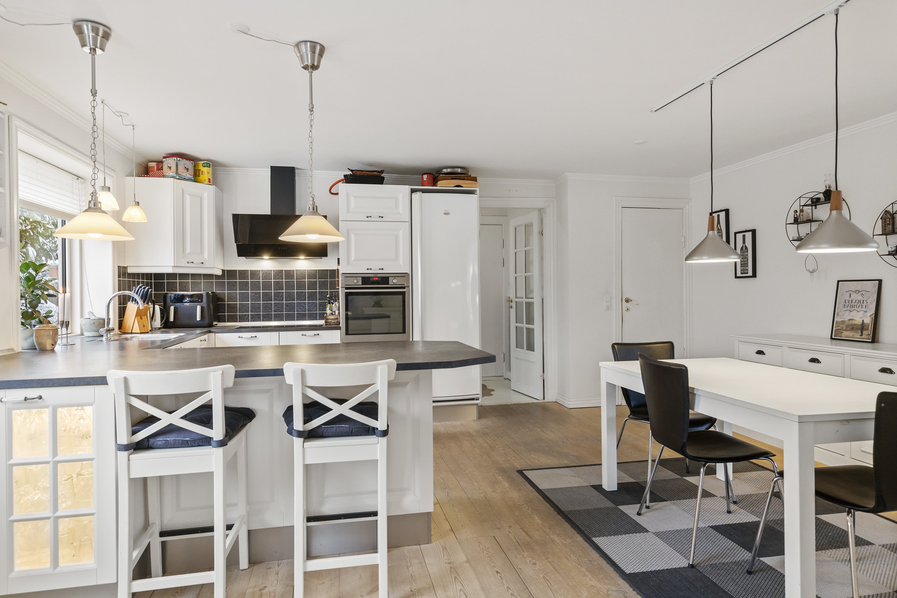 Fremhævet køkken billede i fuldskærmstilstand. Billede af Møllevej 48, 9800 Hjørring